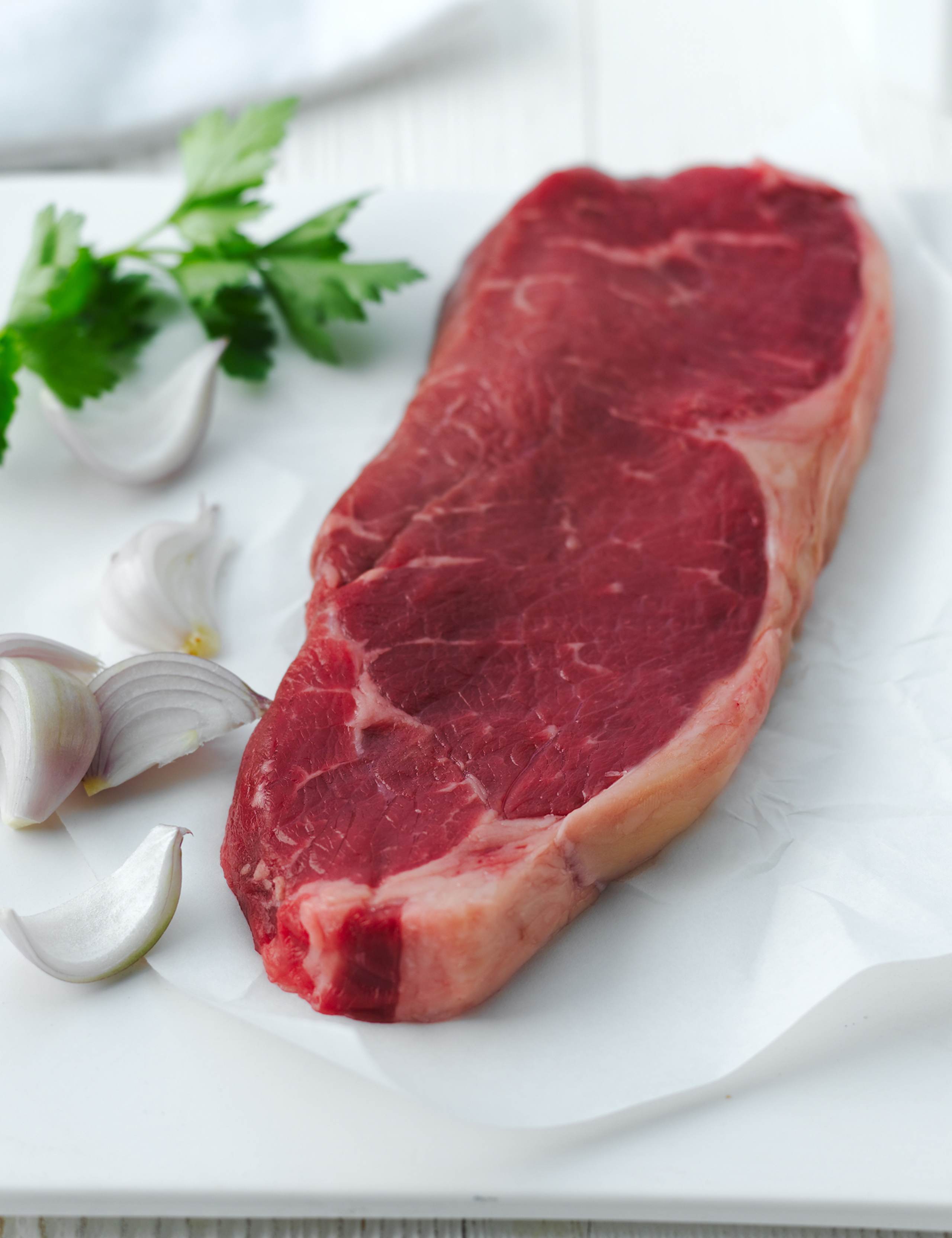 4 Aberdeen Angus Sirloin Steaks 2 of 3