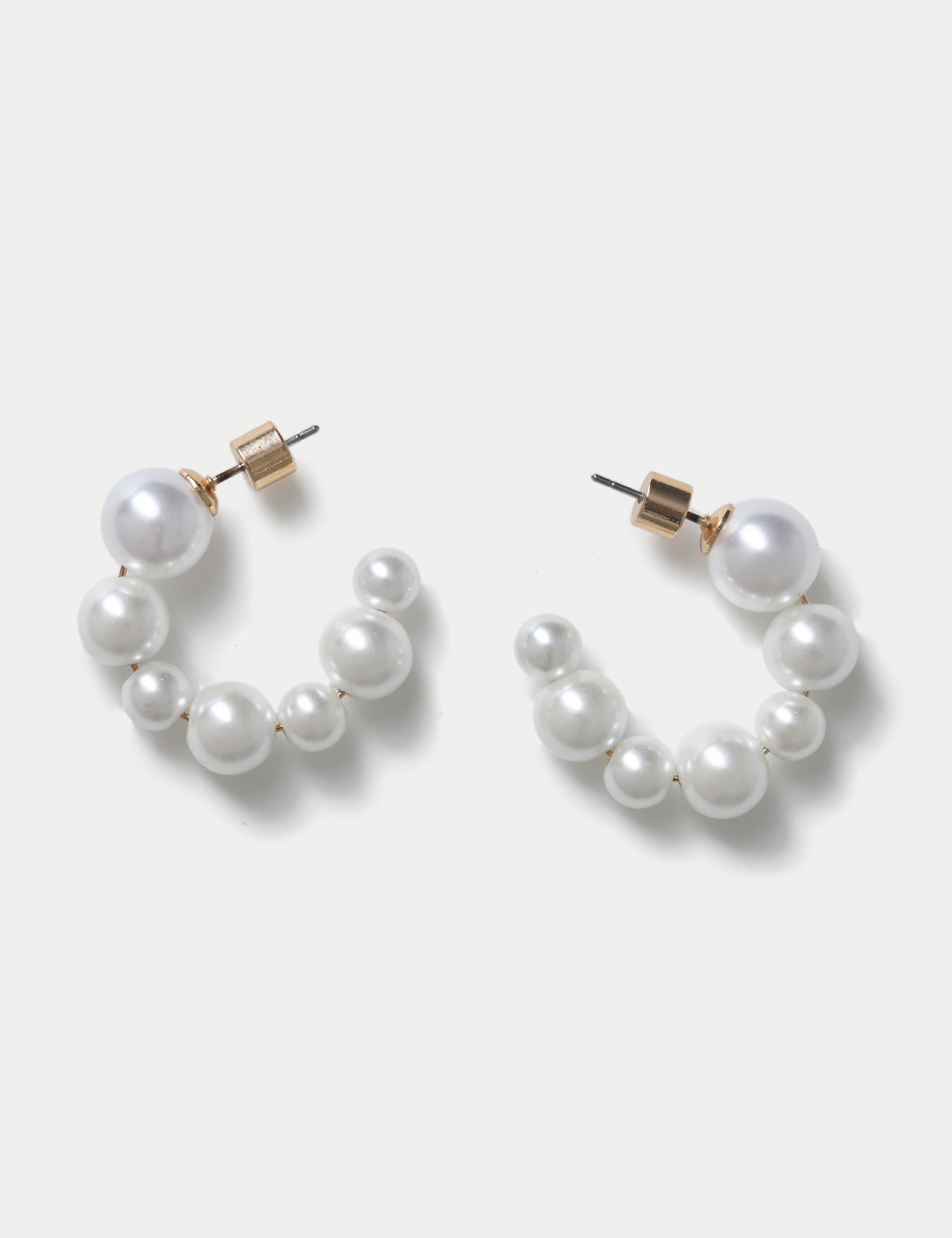 Pearl Twisted Hoop Earring 3 of 5