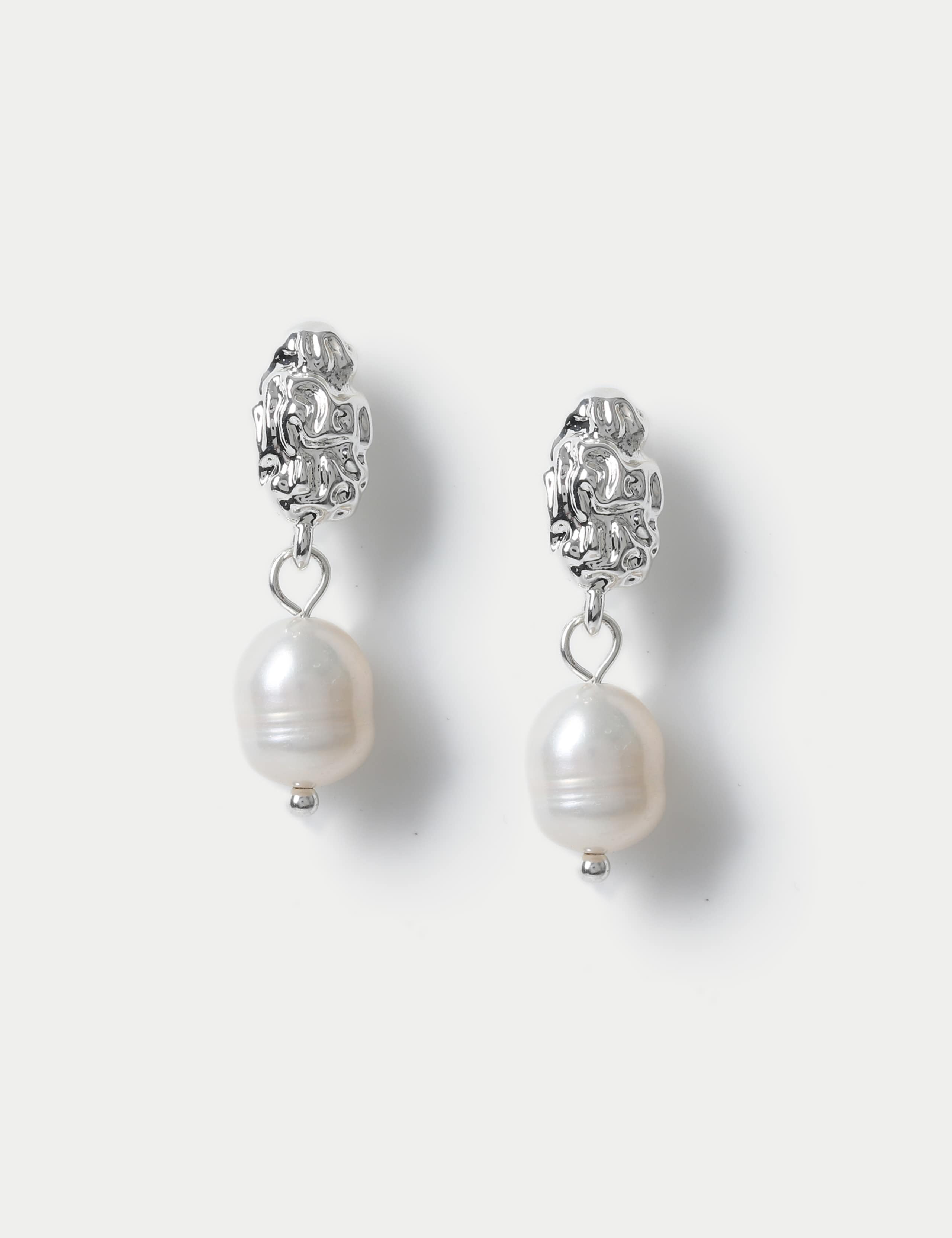 PU Pearl Drop Earrings 1 of 2