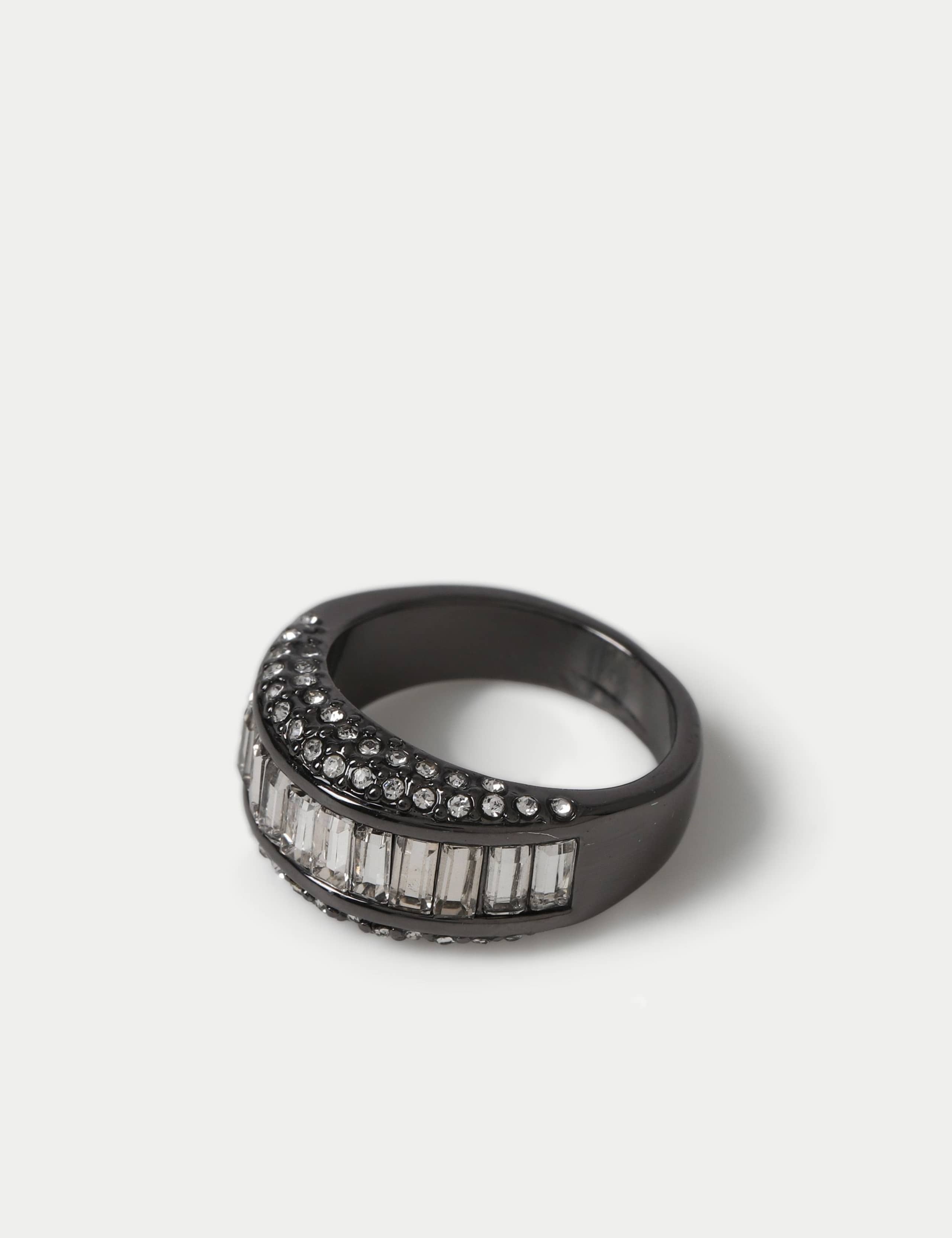 Baguette Glass Ring 3 of 3