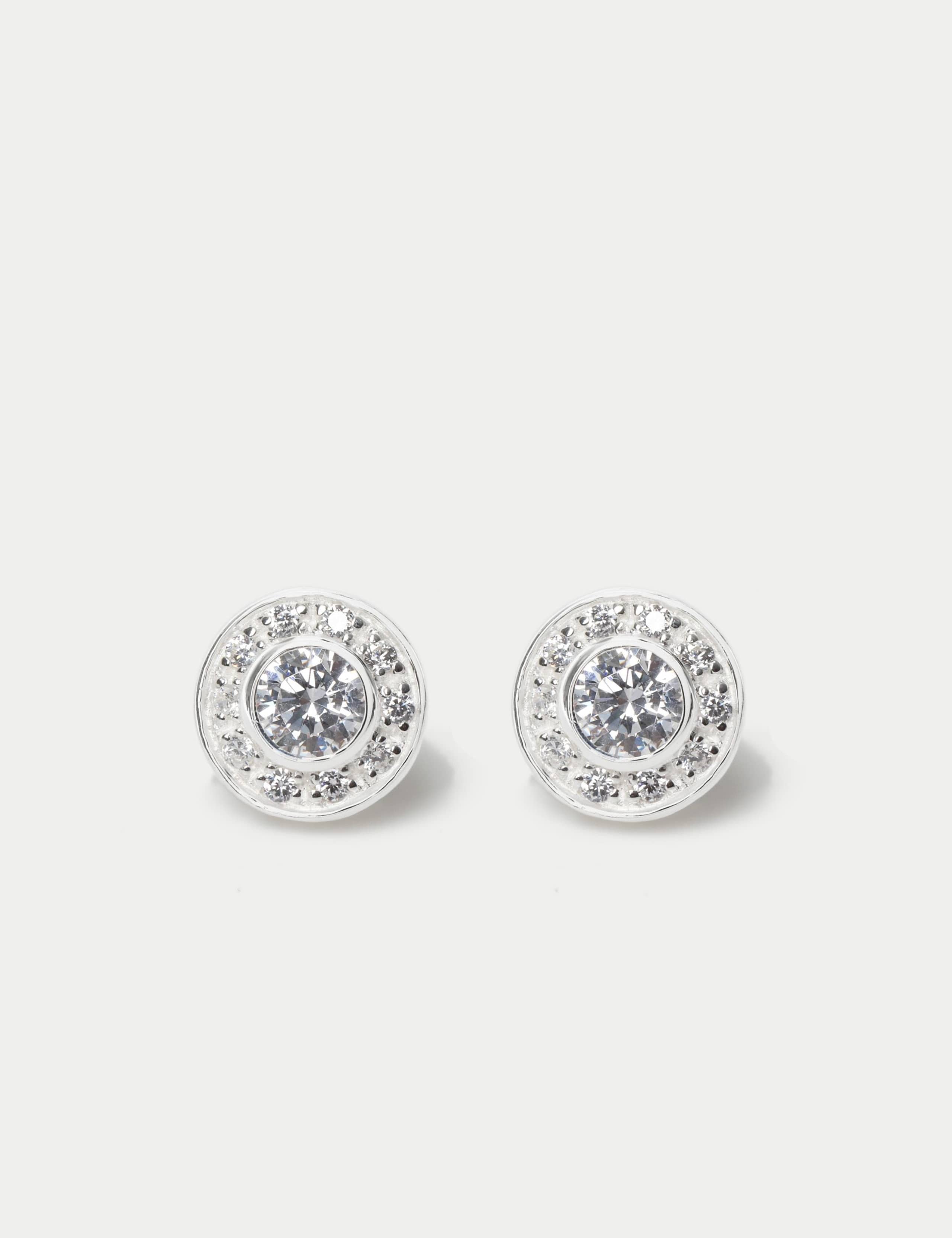 Sterling Silver Circle Stud Earrings 3 of 3