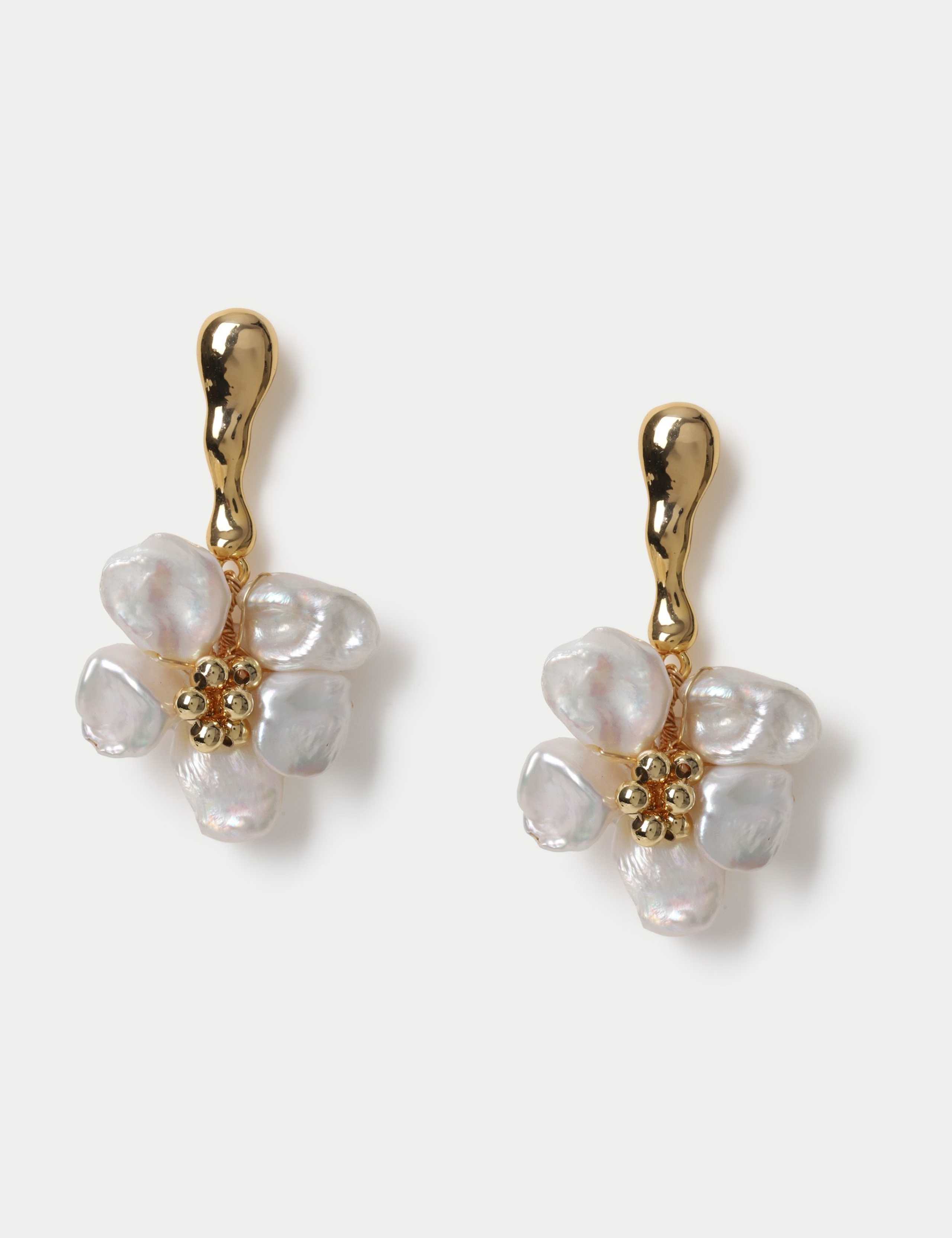 Flower Drop Earrings 1 of 2