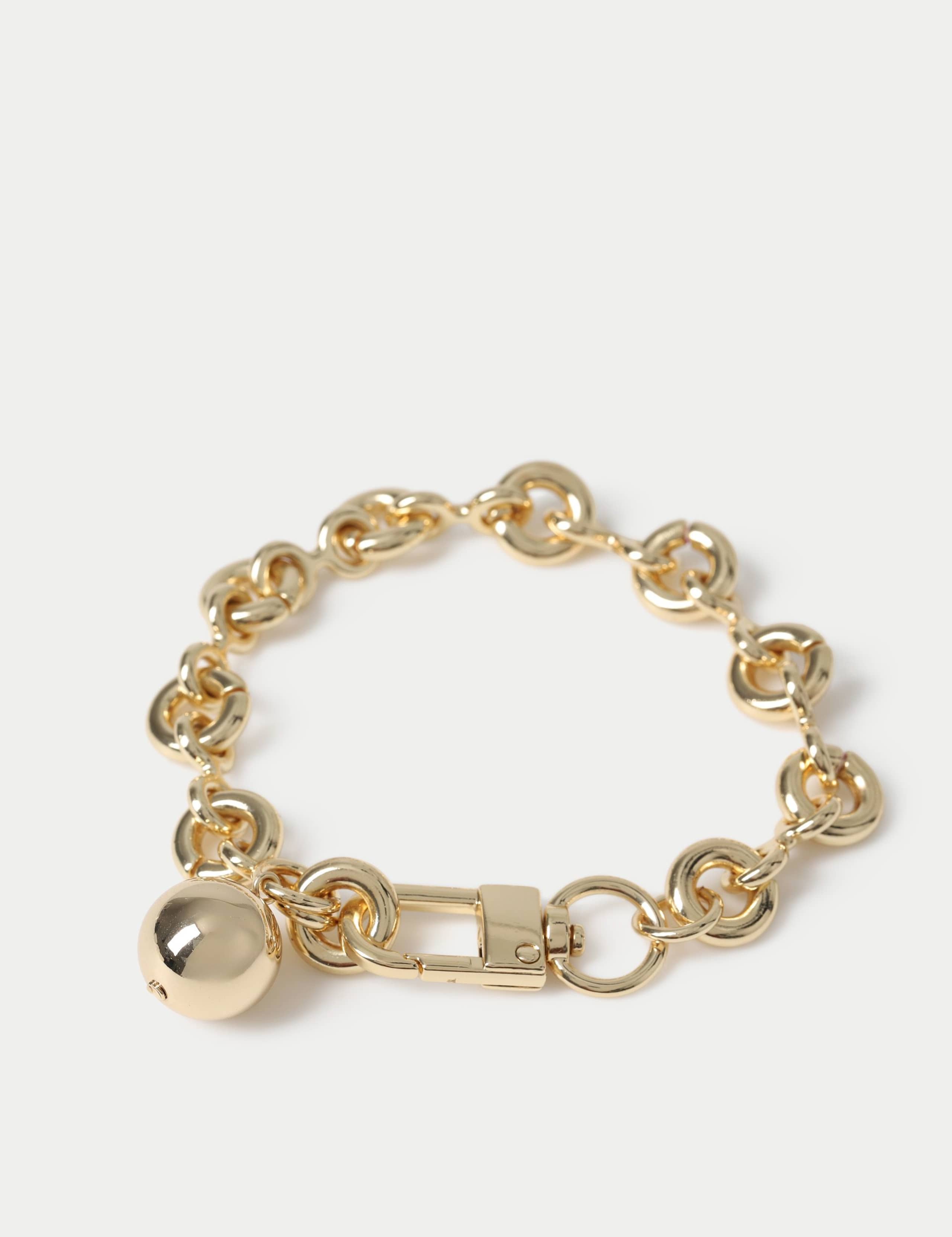 Circle Link Wristwear 1 of 2