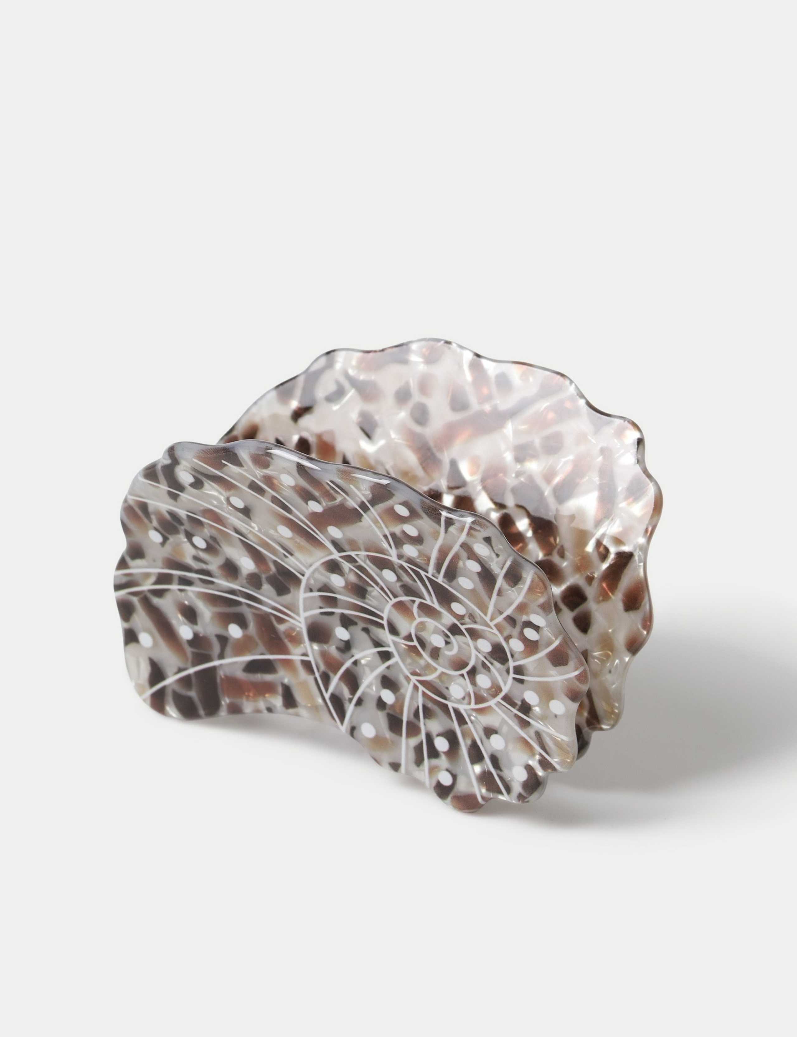 Shell Print Claw 2 of 2