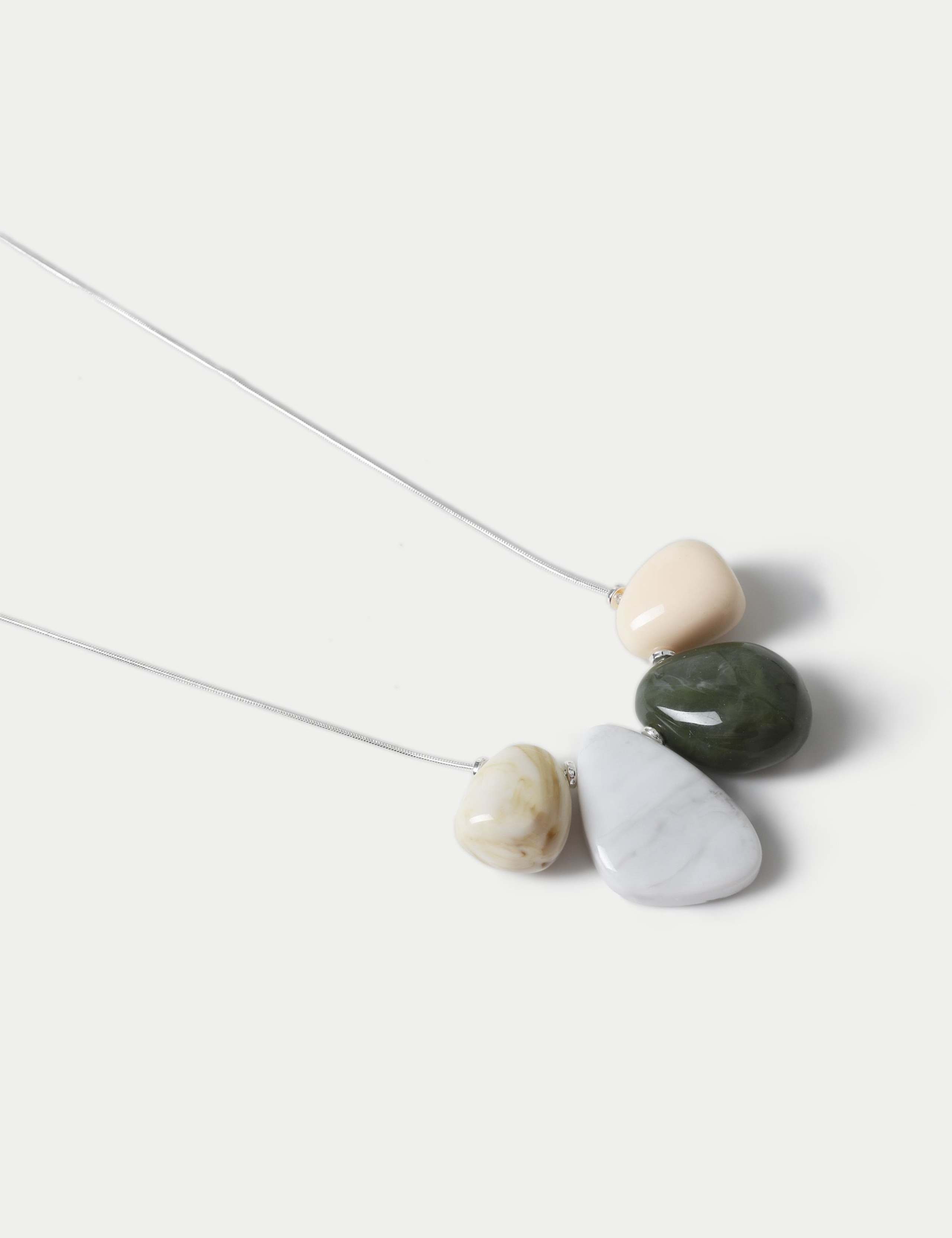 Mixed Resin Necklace 2 of 2