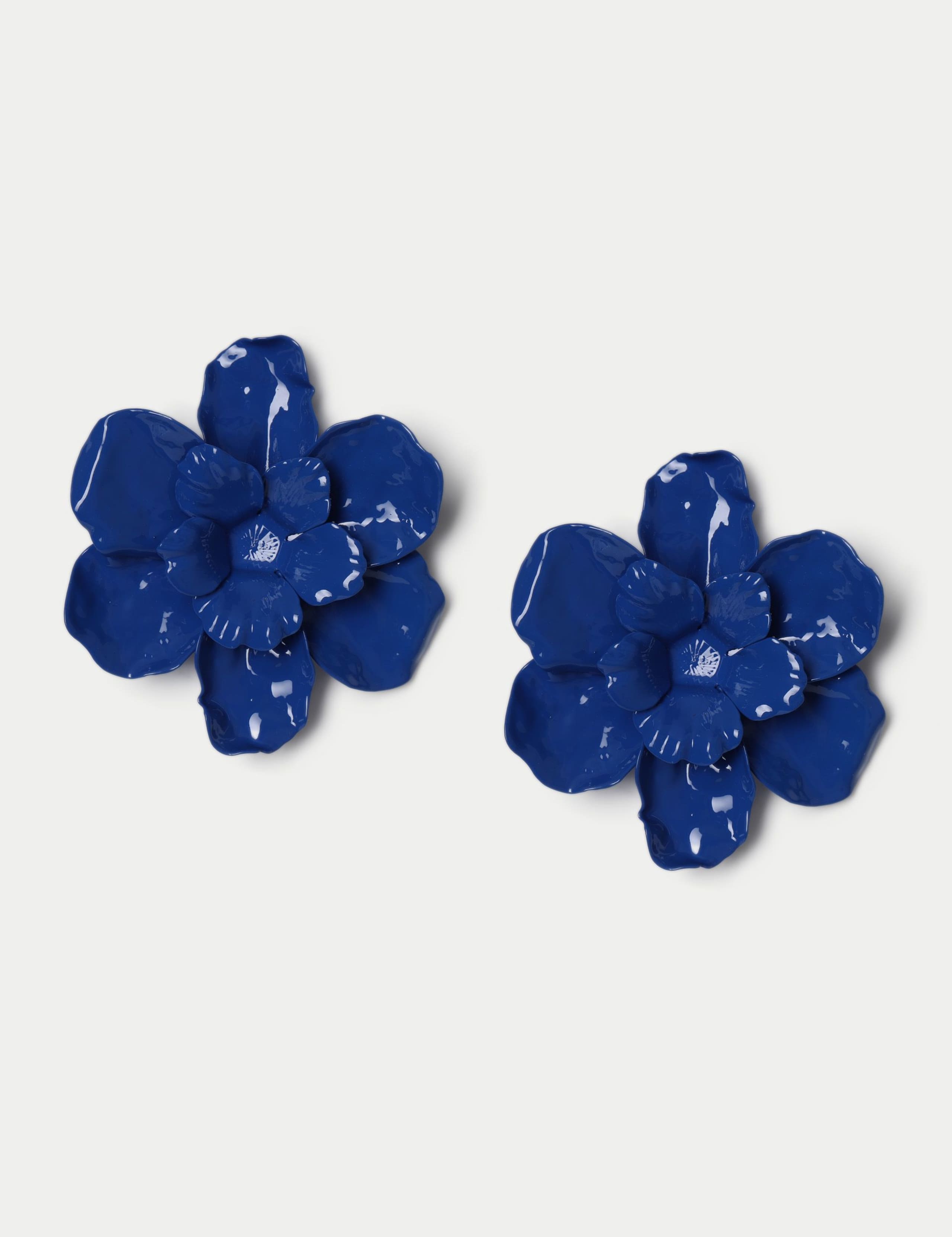 Oversized Flower Earrings 1 of 2