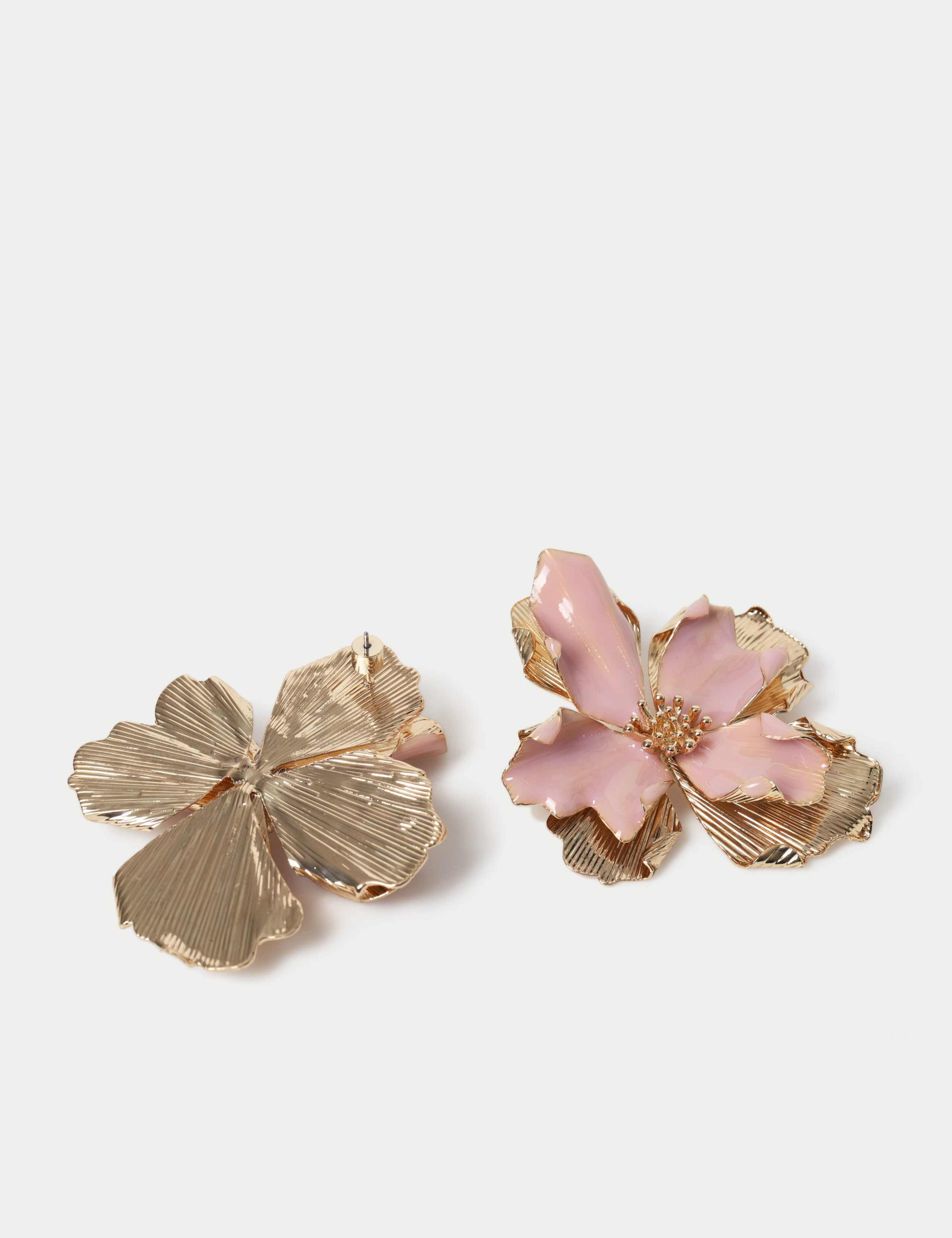 Oversized Pink Flower Stud Earrings 3 of 3