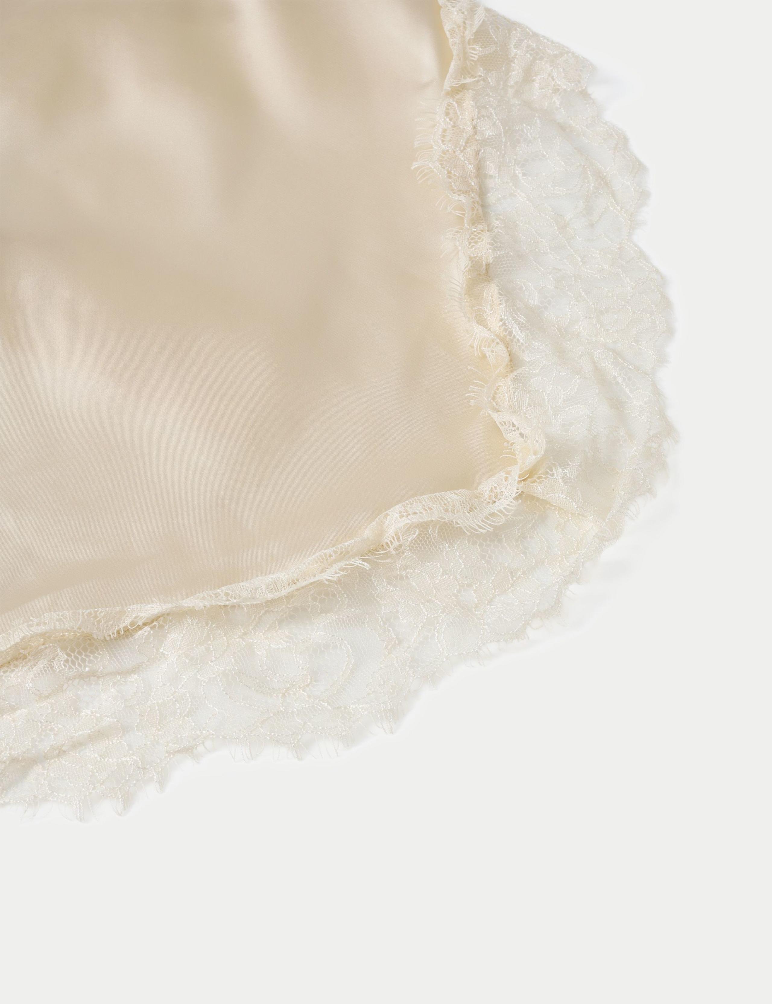 Cream Satin and Lace Tie Scarf 2 of 2