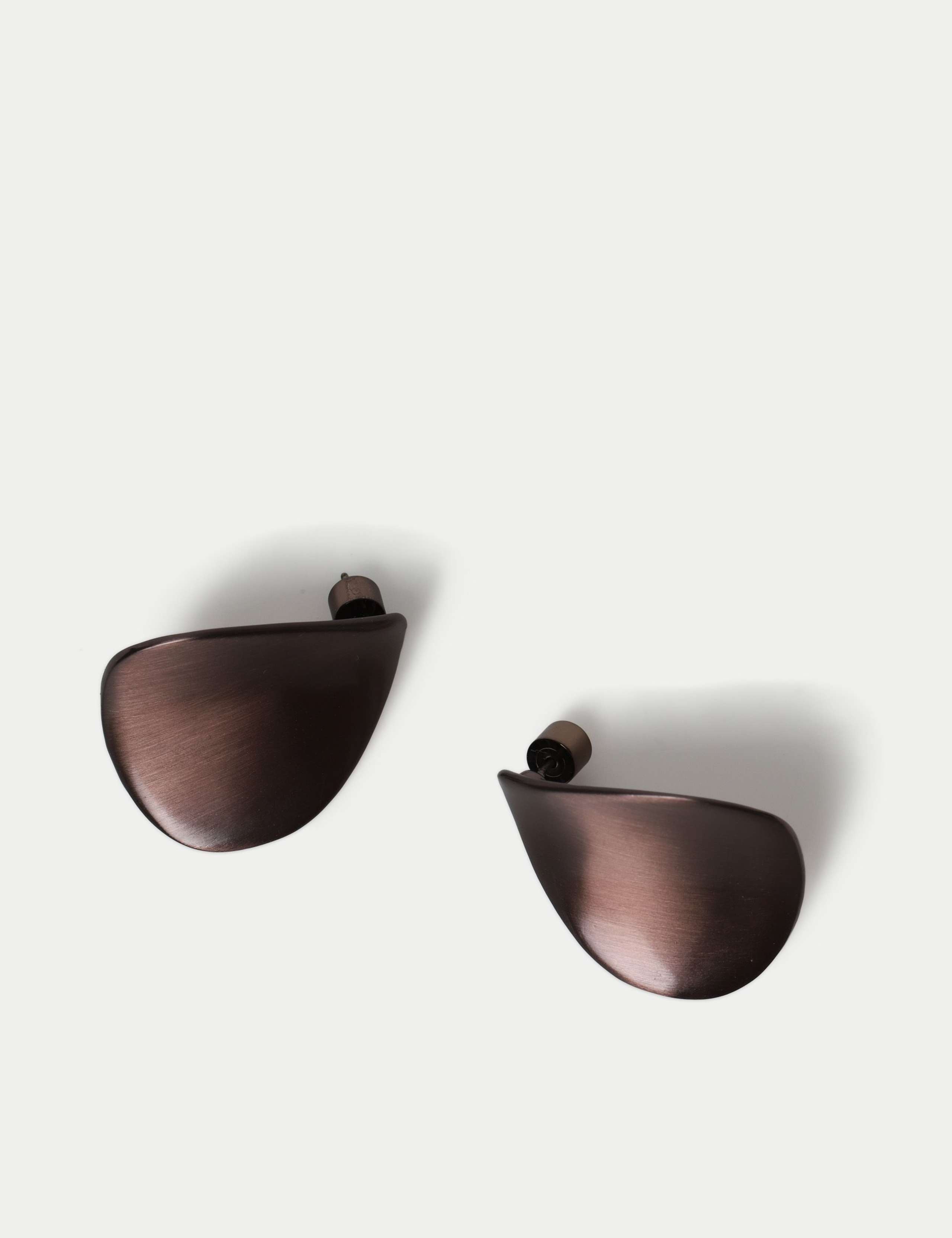 Chocolate Plate Stud Earring 2 of 2