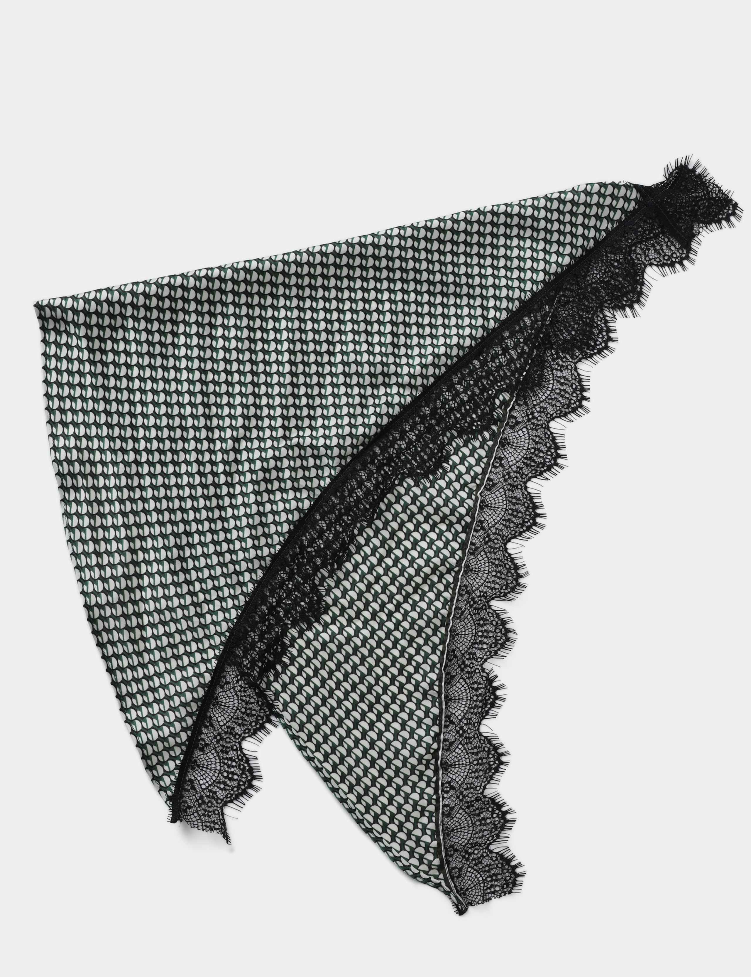 Tile Neckerchief Lace Edge 2 of 3