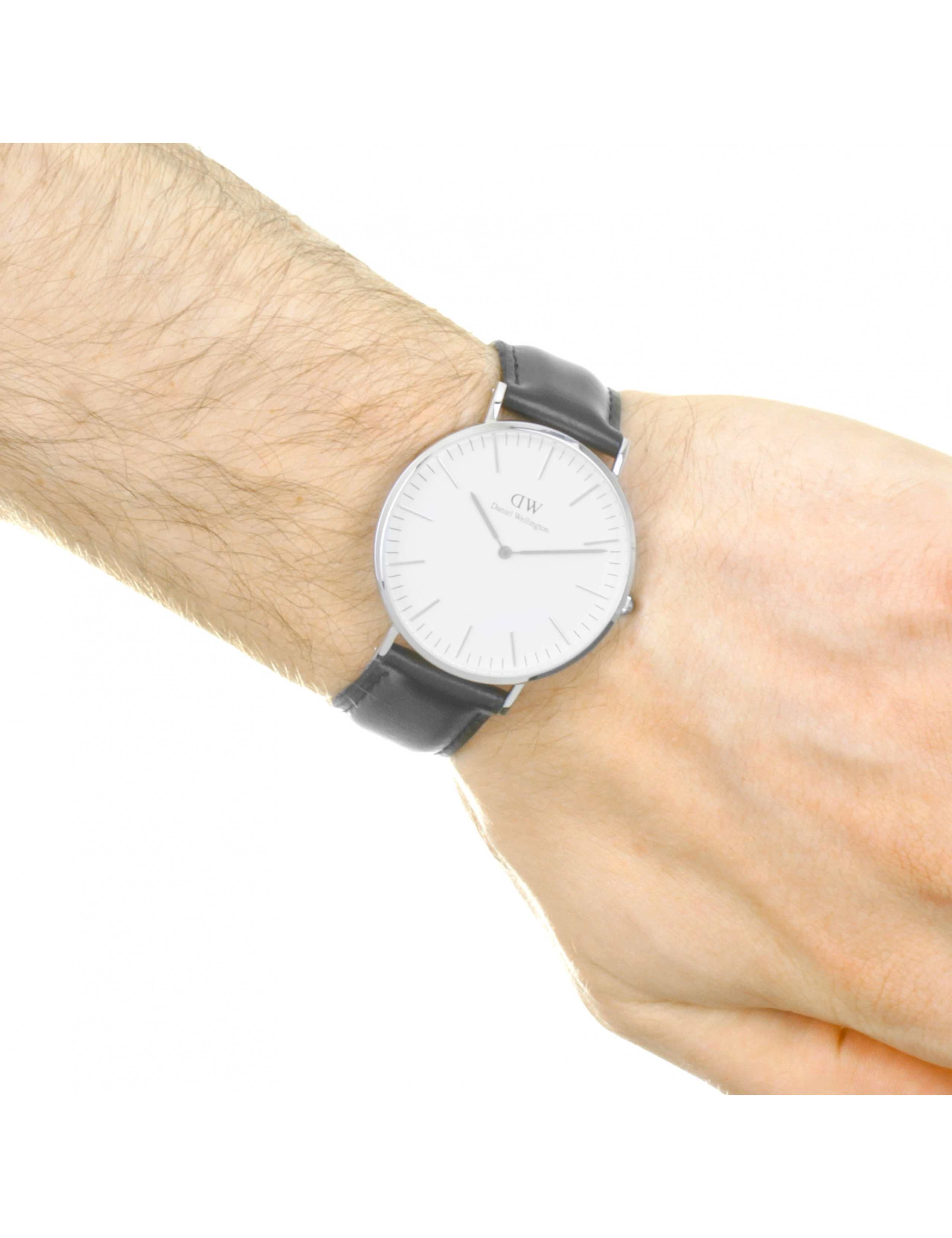 Daniel Wellington Sheffield Black Leather Watch 5 of 6