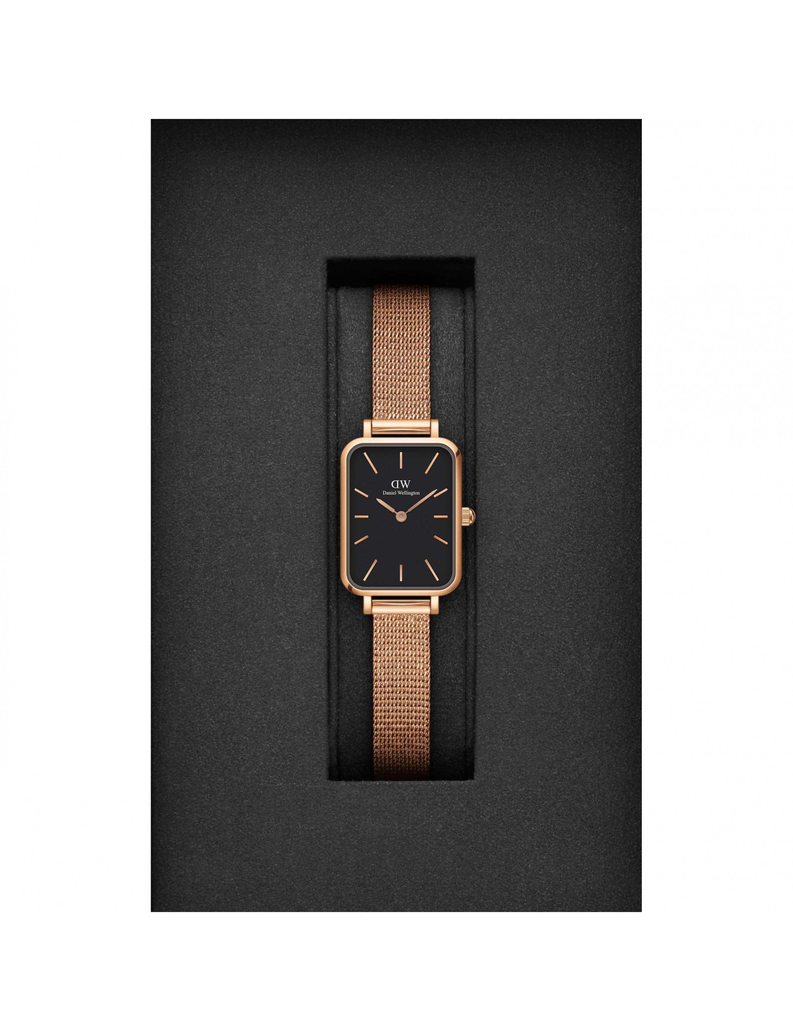 Daniel Wellington Quadro Gold Watch 3 of 7