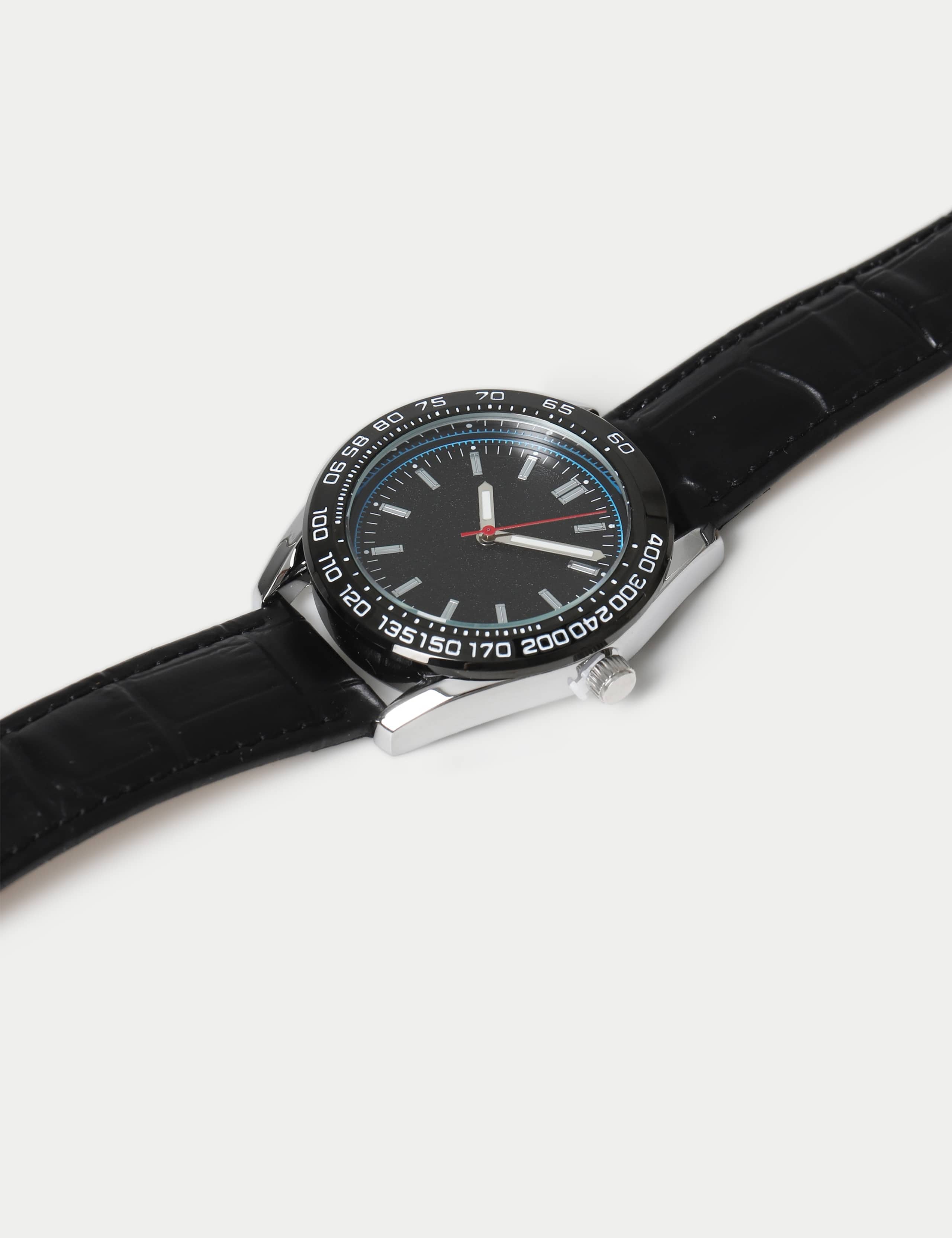 LEATHER STRAP DIAL WATCH 2 of 3