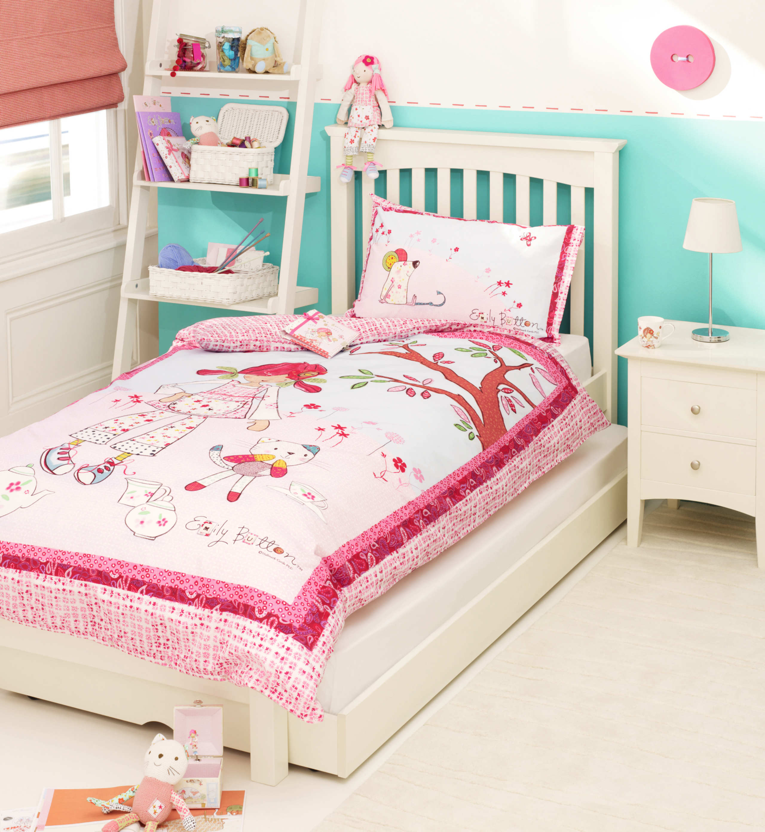 Emily Button™ Medium Rag Doll Soft Toy (45cm) 6 of 6