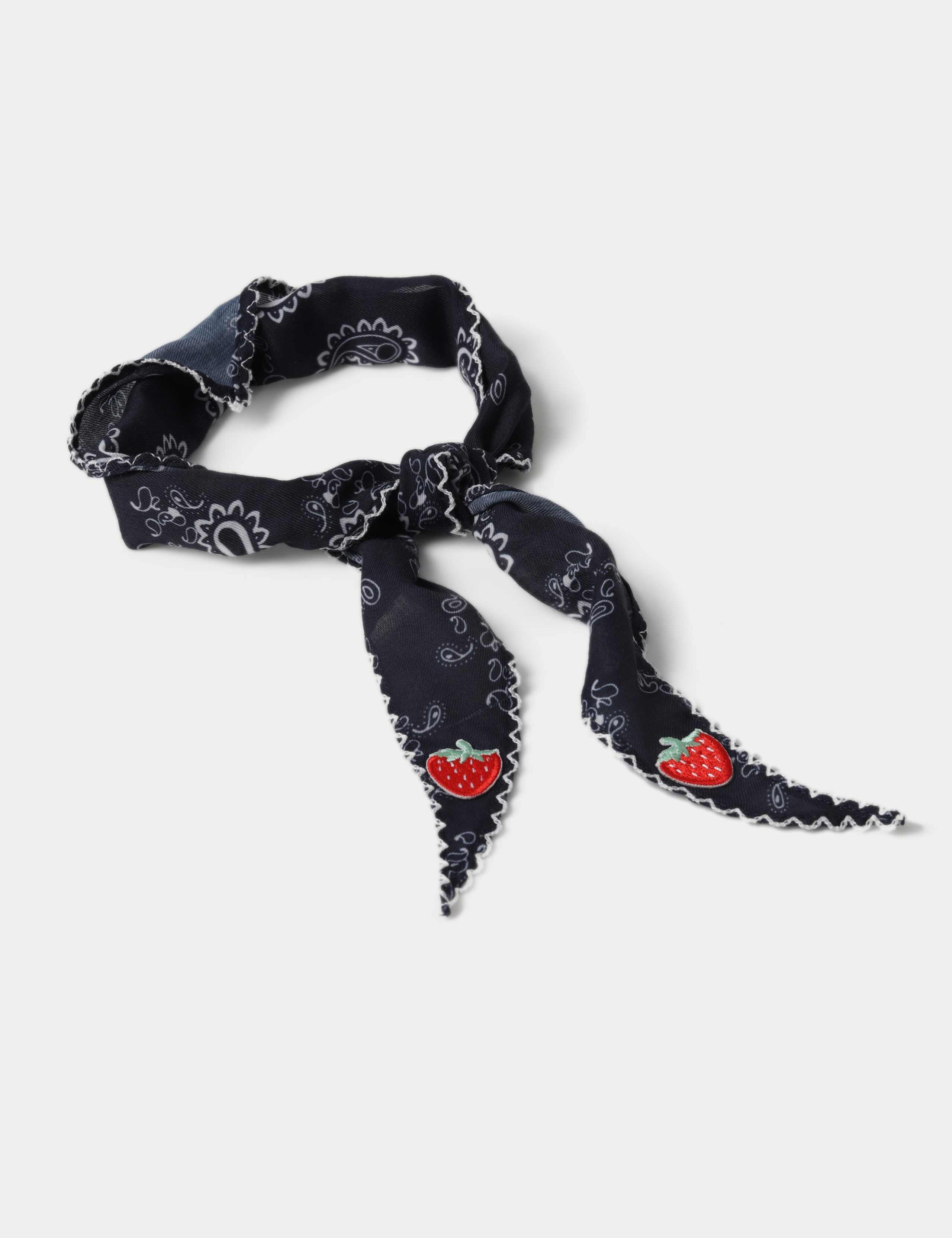 Scallop edge Paisley Scarf 3 of 3