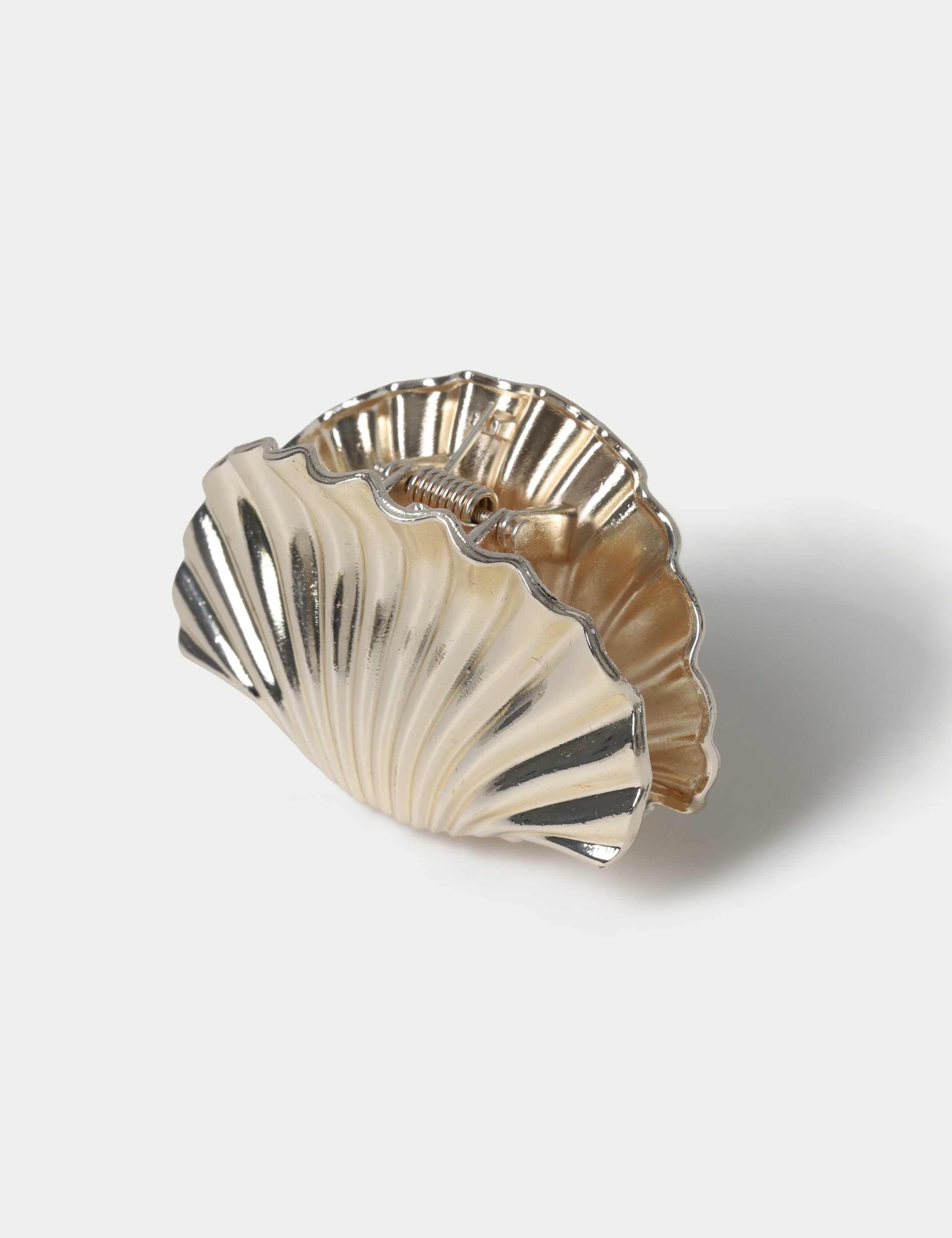 Gold Shell Claw 2 of 2