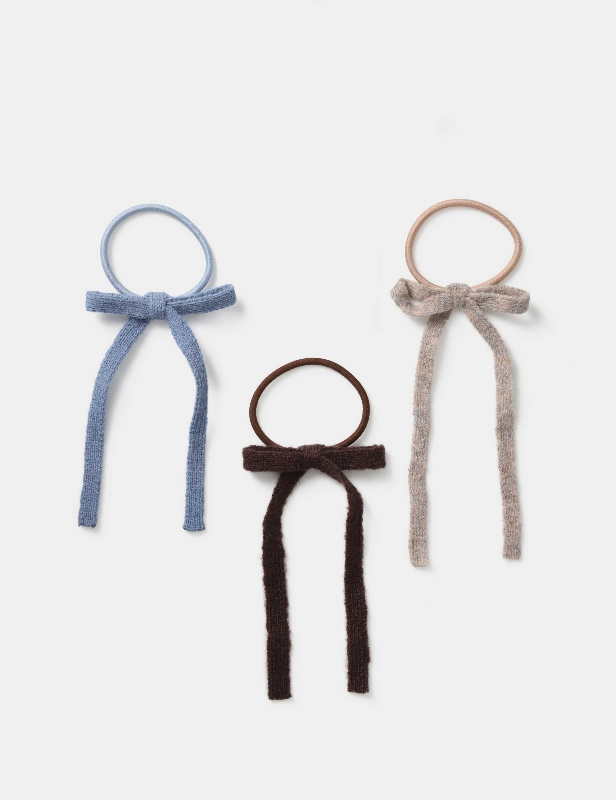 Knitted Long Bow Ponios 1 of 2