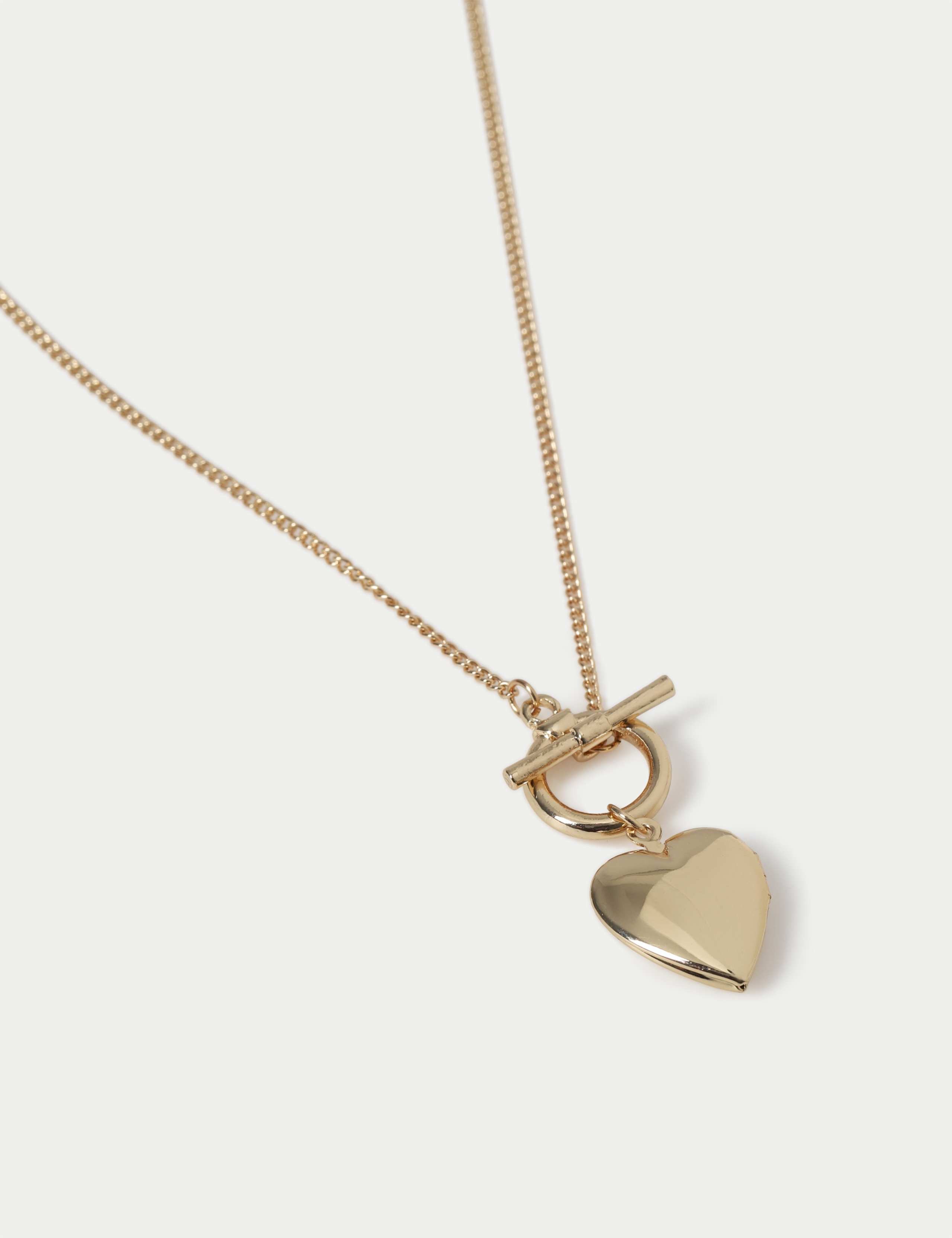 Heart T-bar Necklace 2 of 3