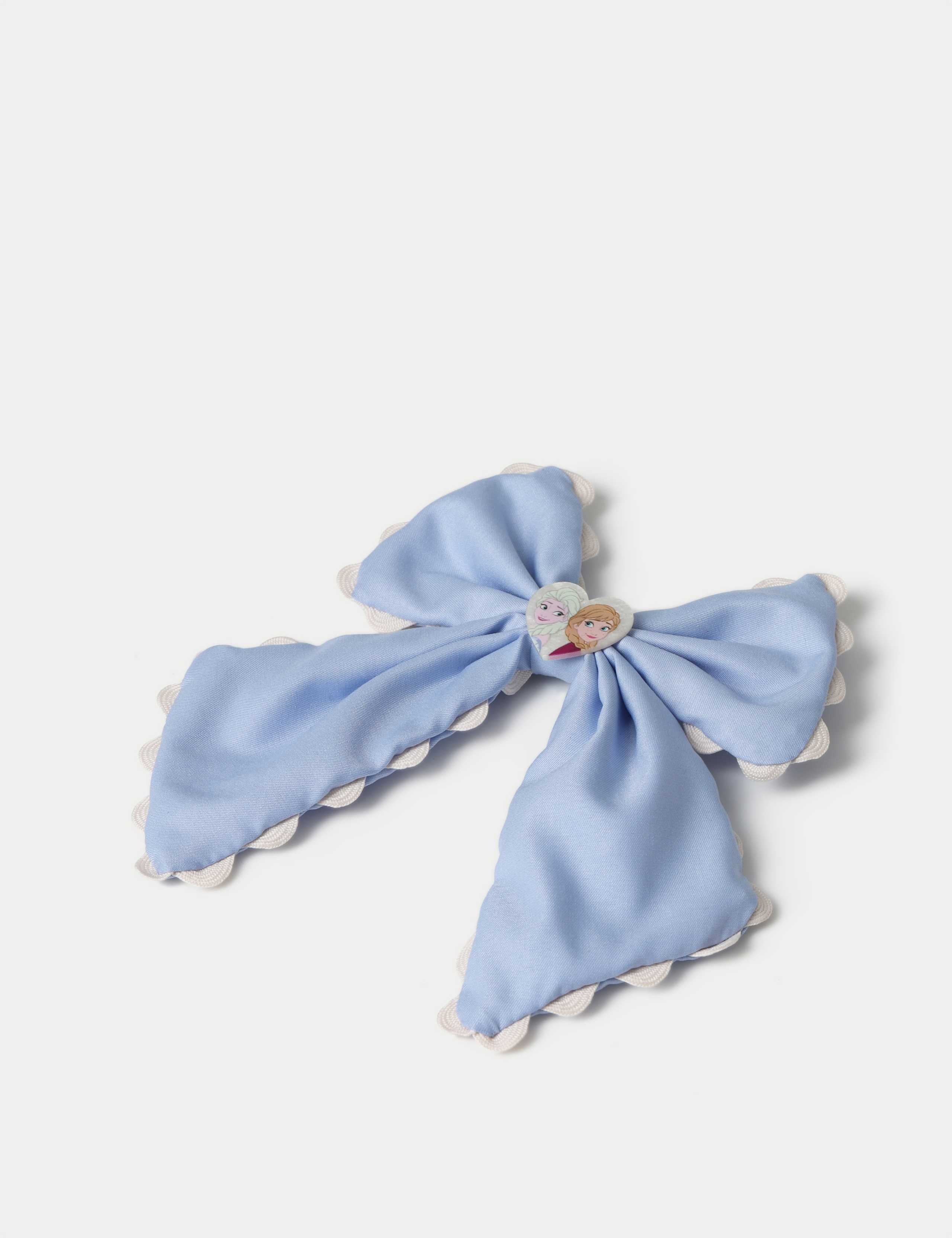 Frozen Scallop Edge Bow 2 of 2