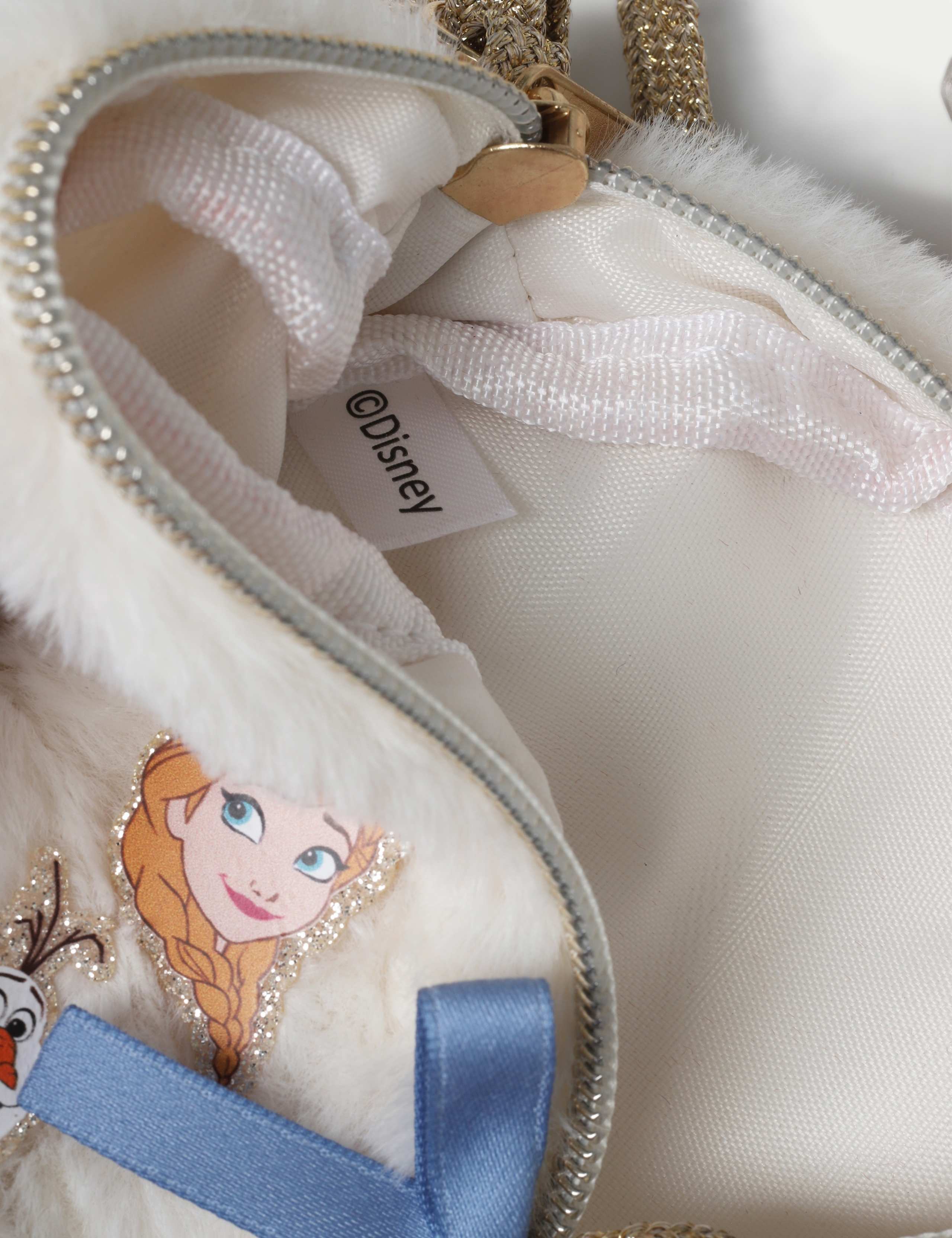 Disney Frozen™ Fur Bucket Bag 2 of 4