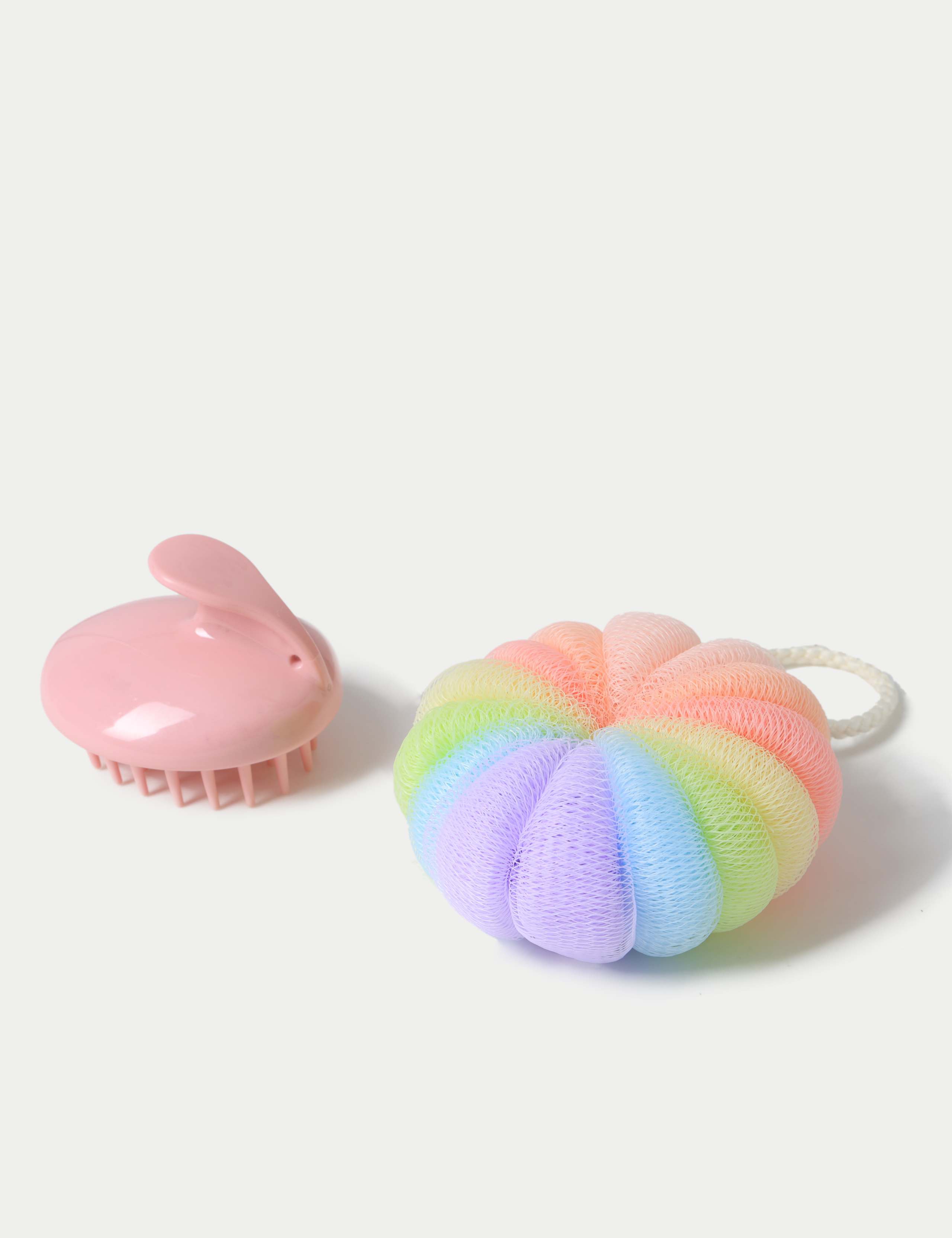 Scalp Massager and Sponge 3 of 3