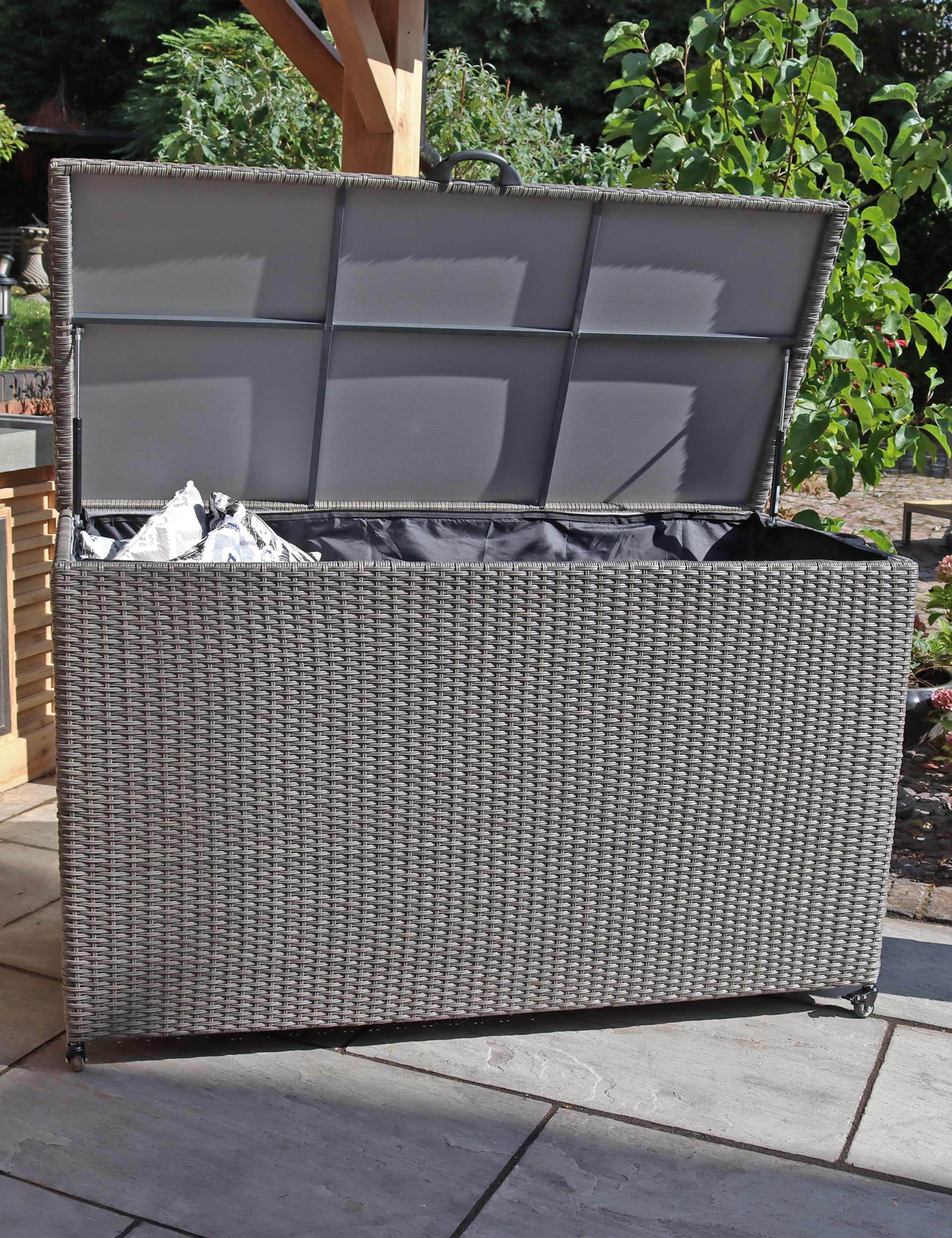 Paris Rattan Cushion Box 4 of 8