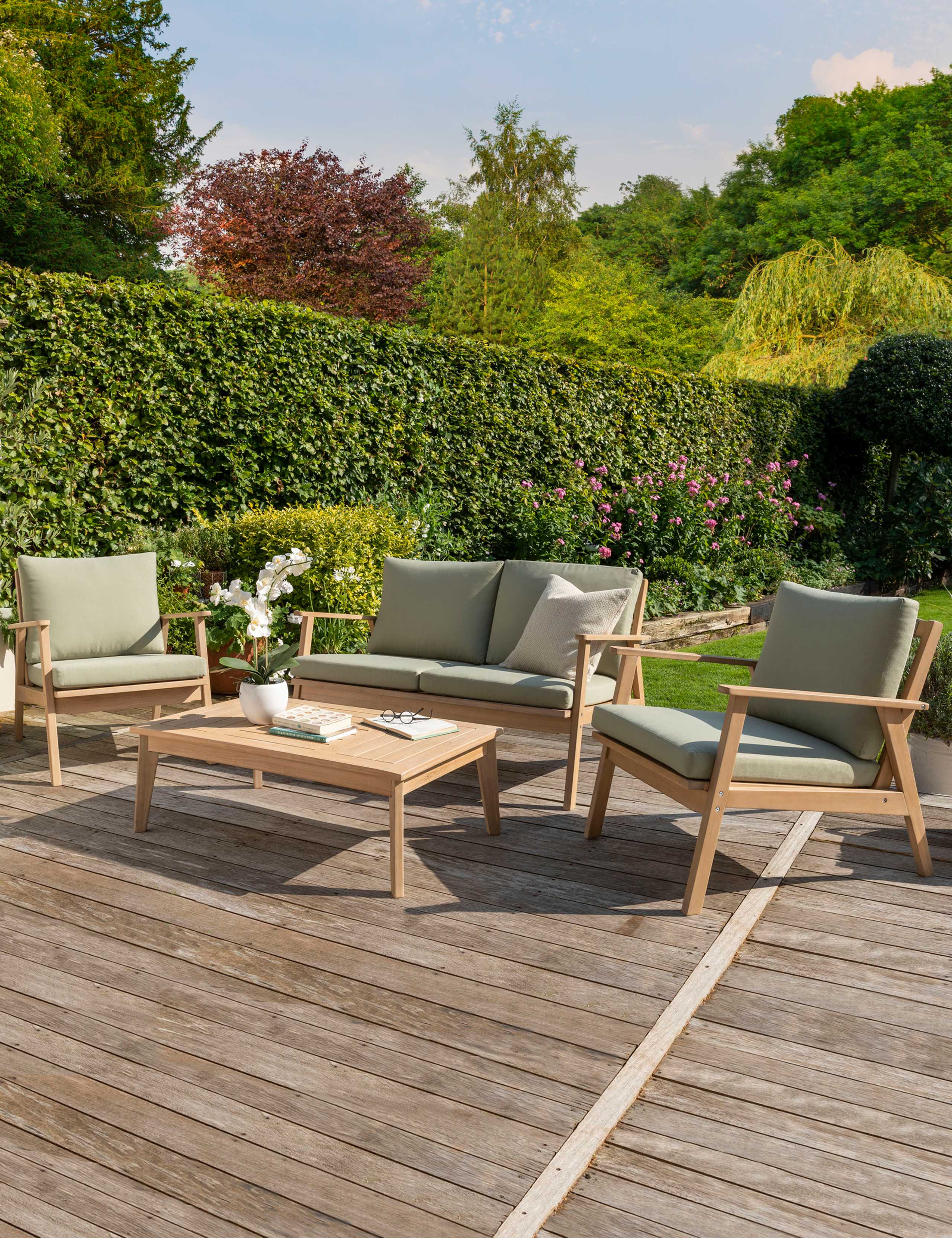 RHS Hampton 4 Seater Garden Lounge Set 1 of 5