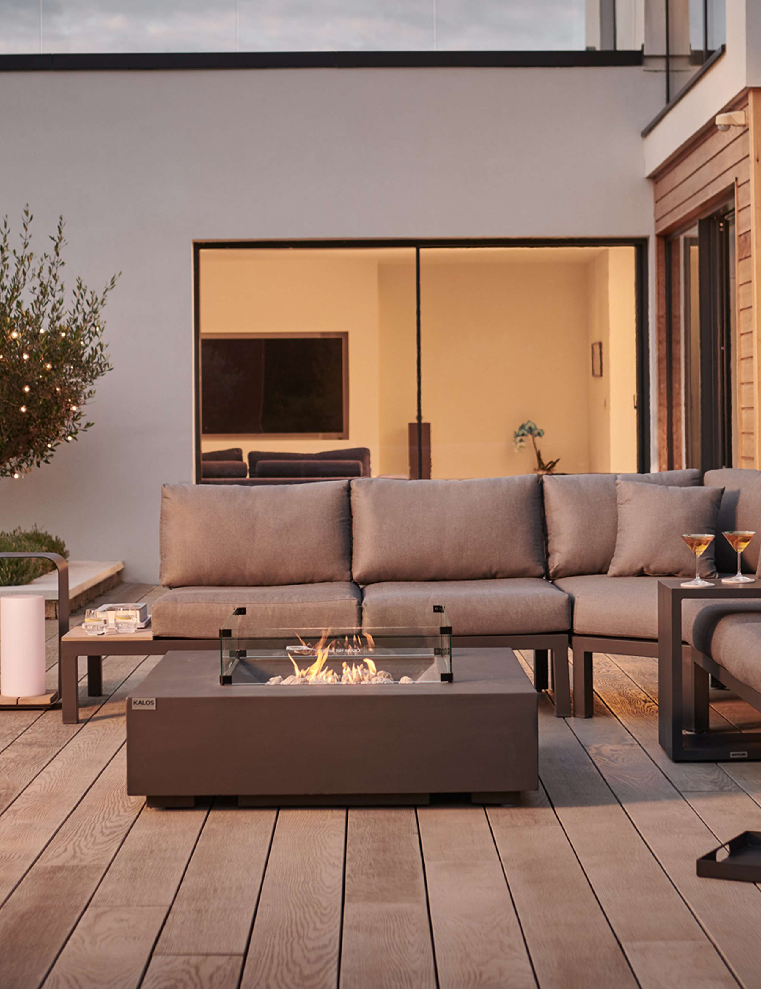 Medium Universal Fire-Pit 1 of 4