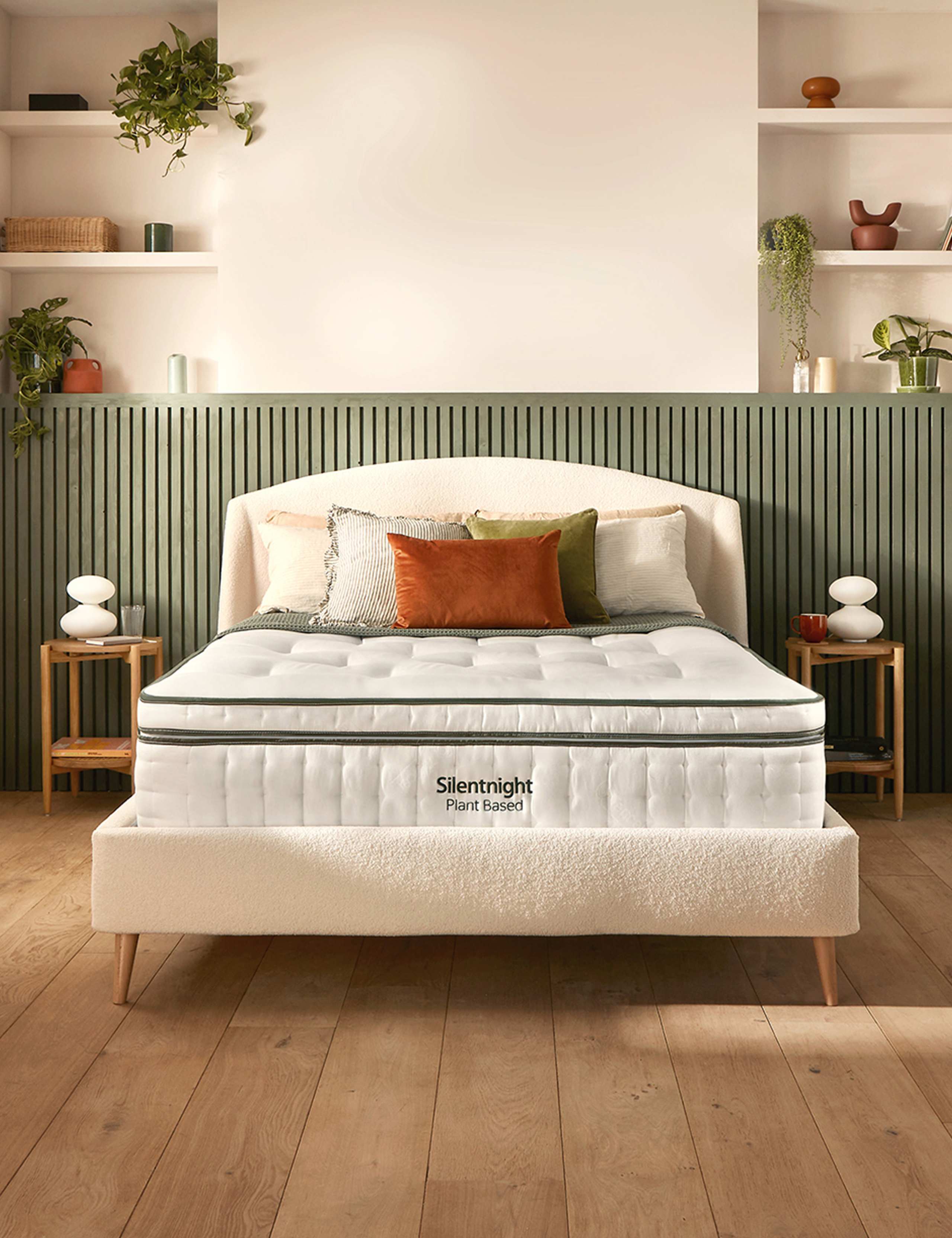 1800 Hypoallergenic Pocket Spring Medium Mattress 7 of 7