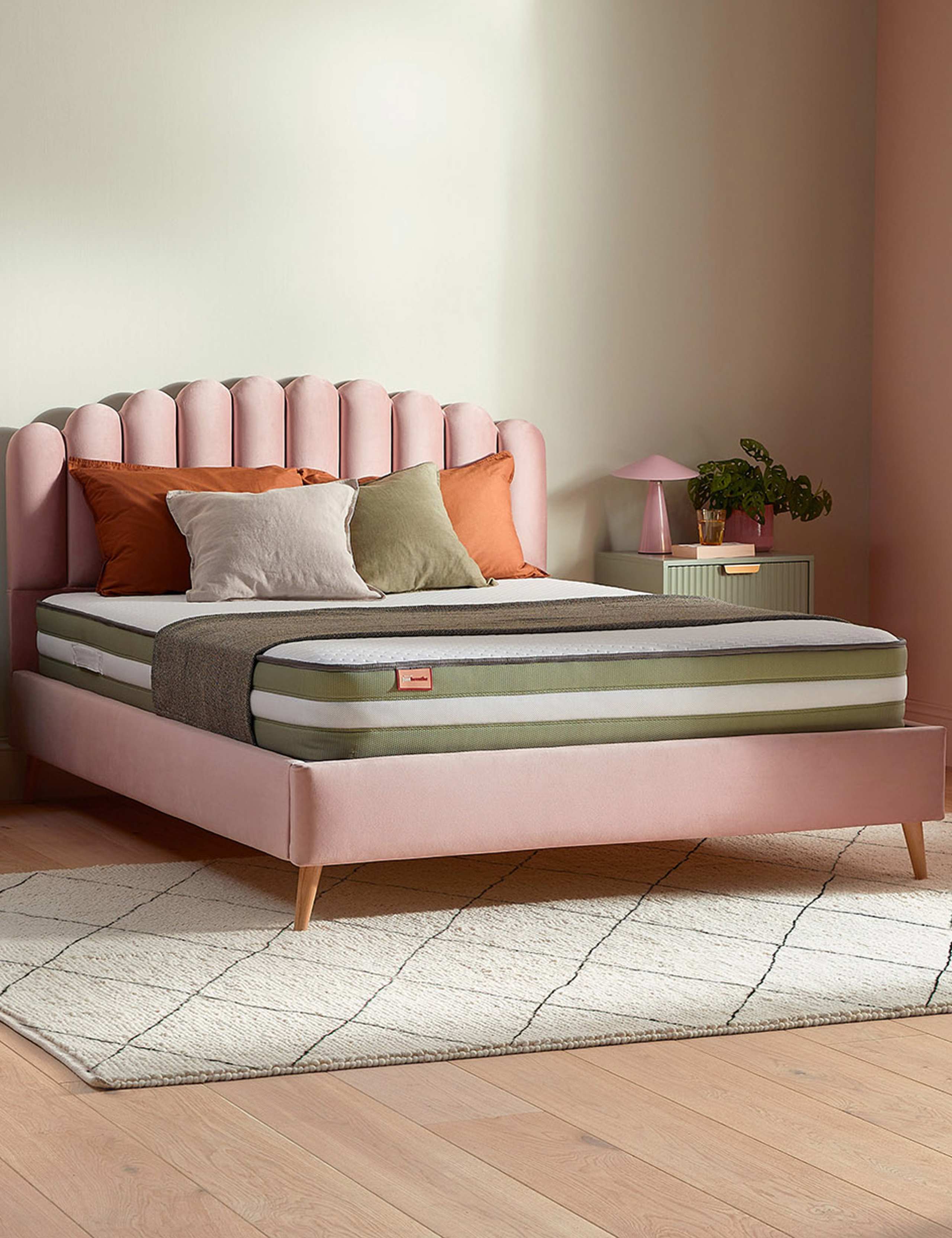 1000 Breathable Pocket Spring Medium Firm Mattress 4 of 7