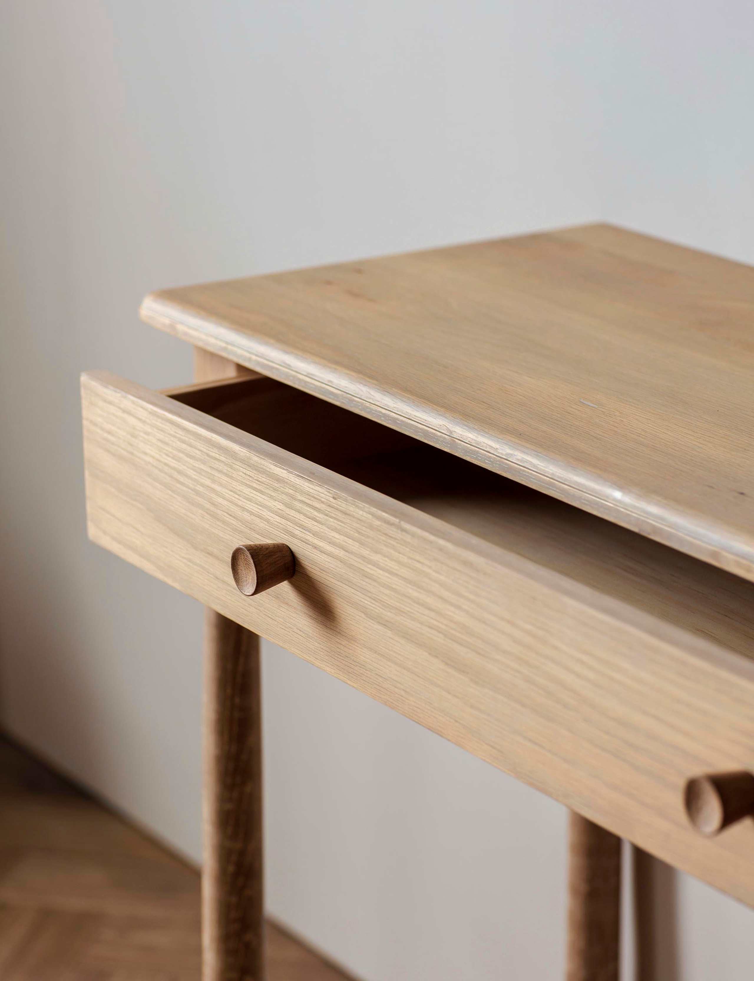 Wycombe Dressing Table with Drawer 3 of 4