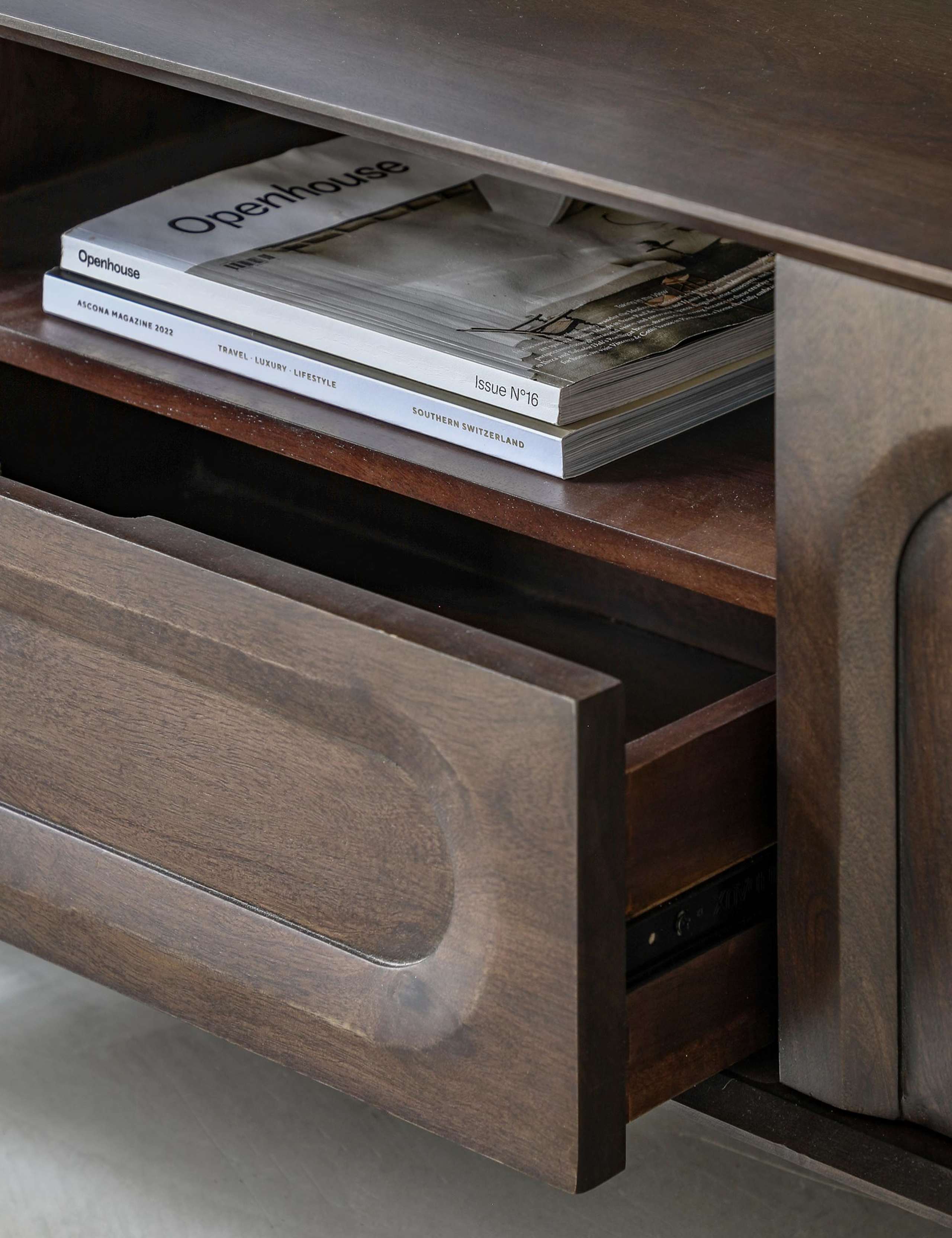 Arc Mango Wood TV Unit 4 of 5