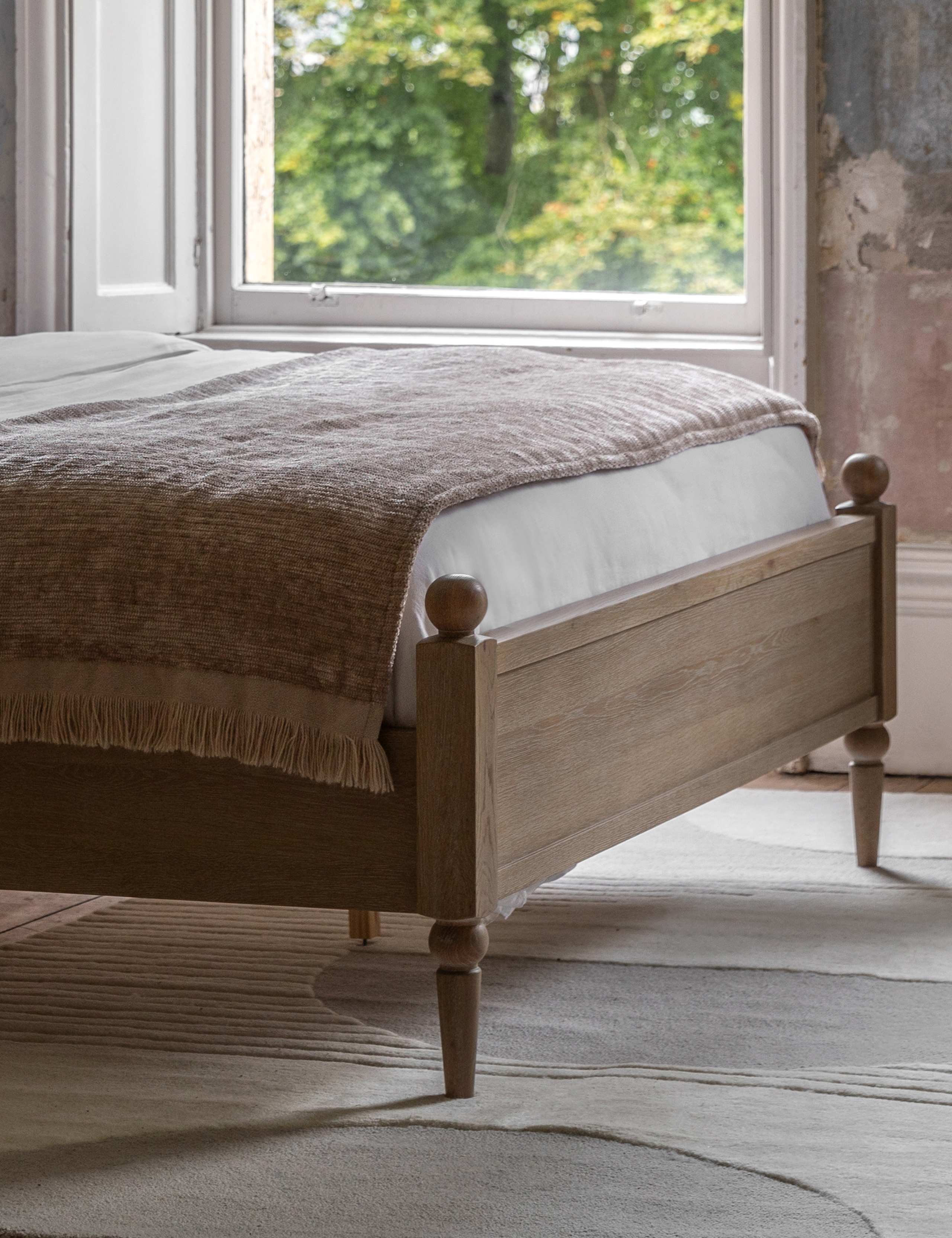 Artisan King Size Bed 4 of 5