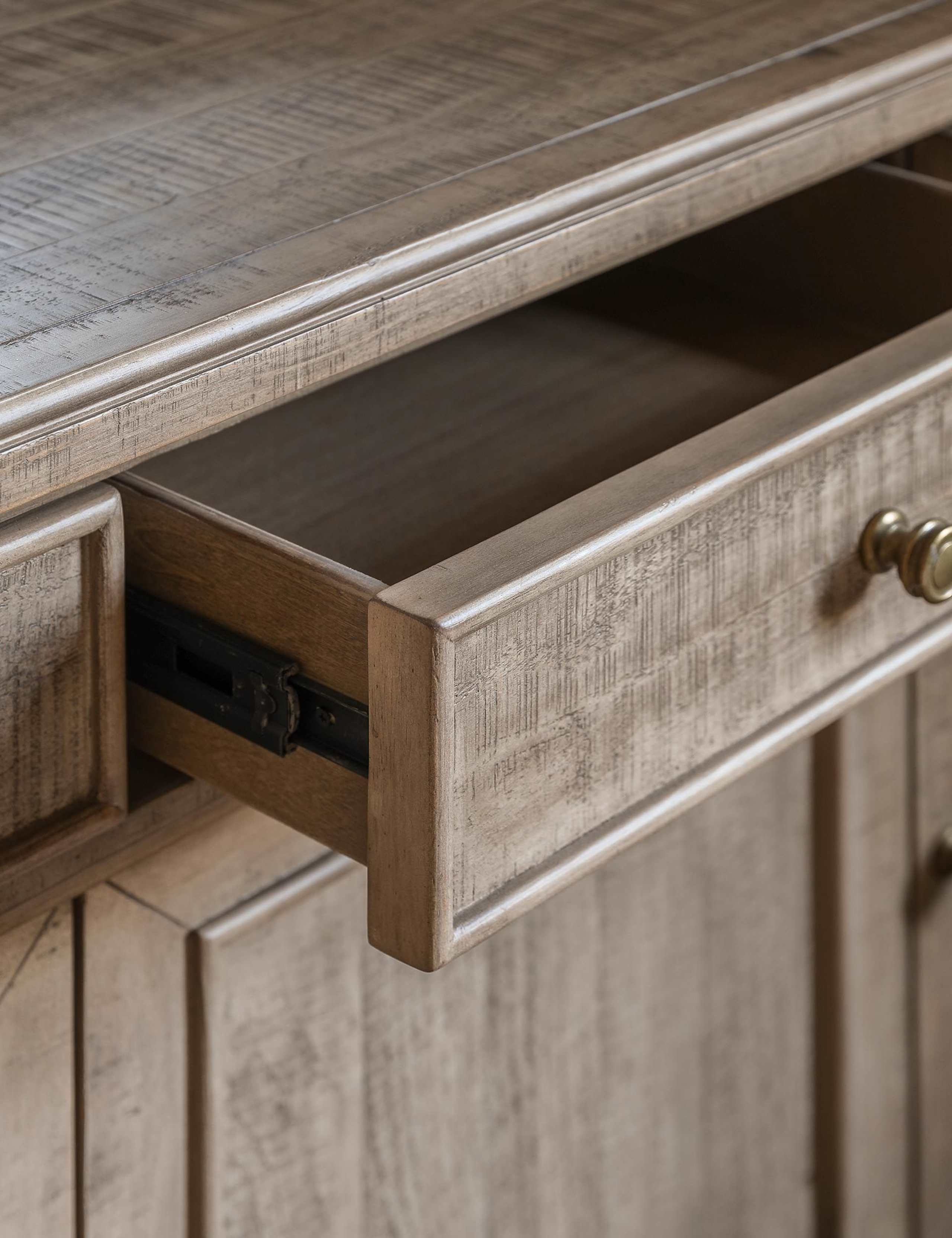 Vancouver 3 Door Sideboard 3 of 5