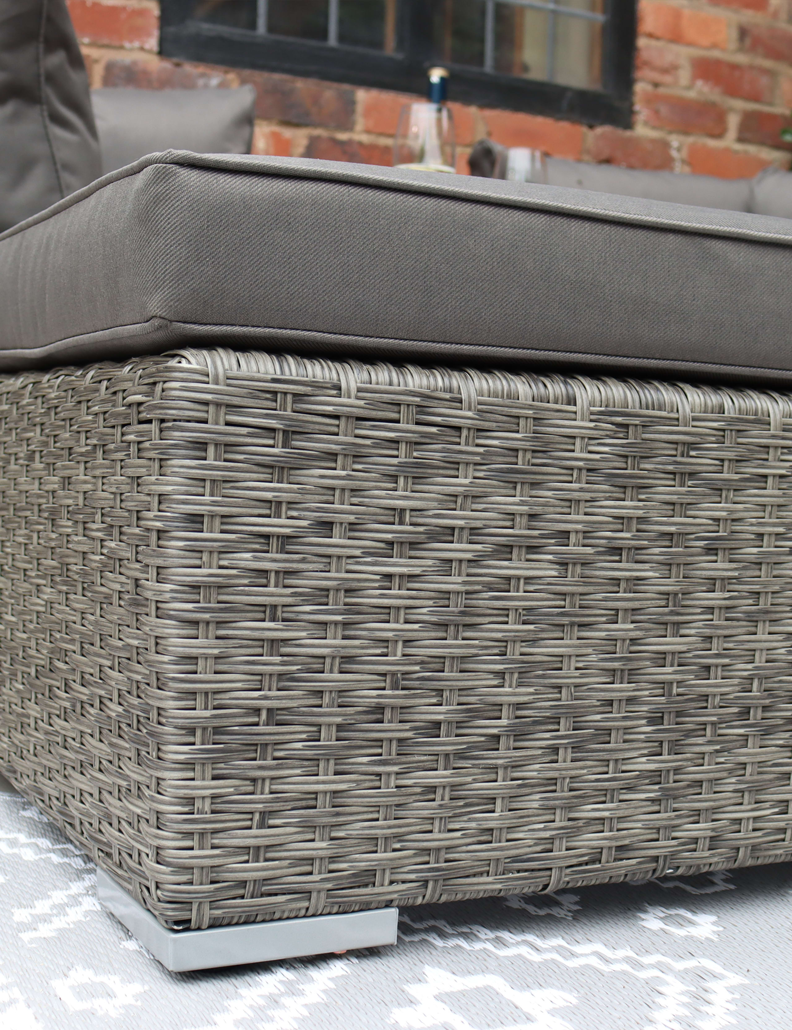 Paris 4 Seater Lounge Set 7 of 8