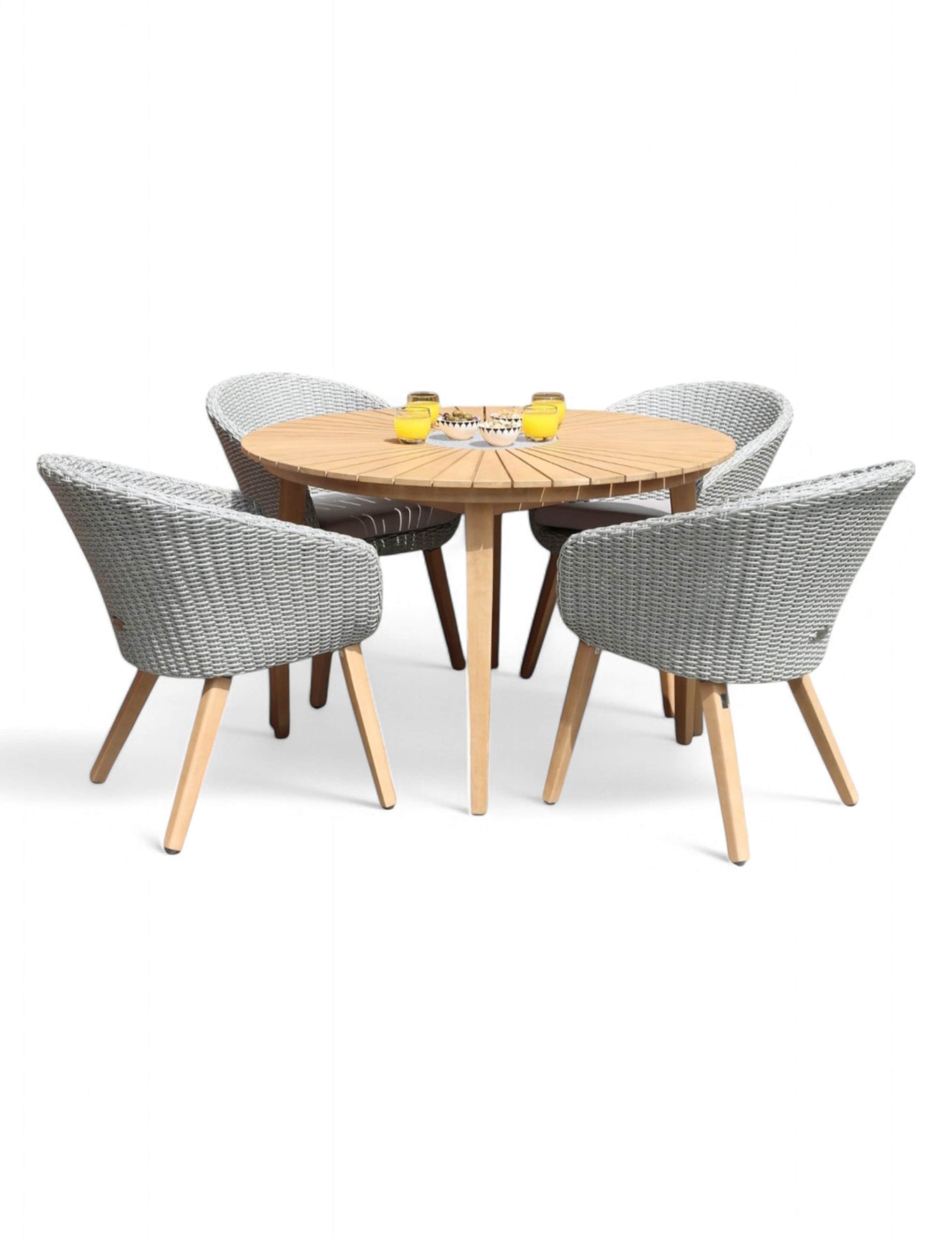 Roma 4 Seater Garden Table and Chairs 2 of 7