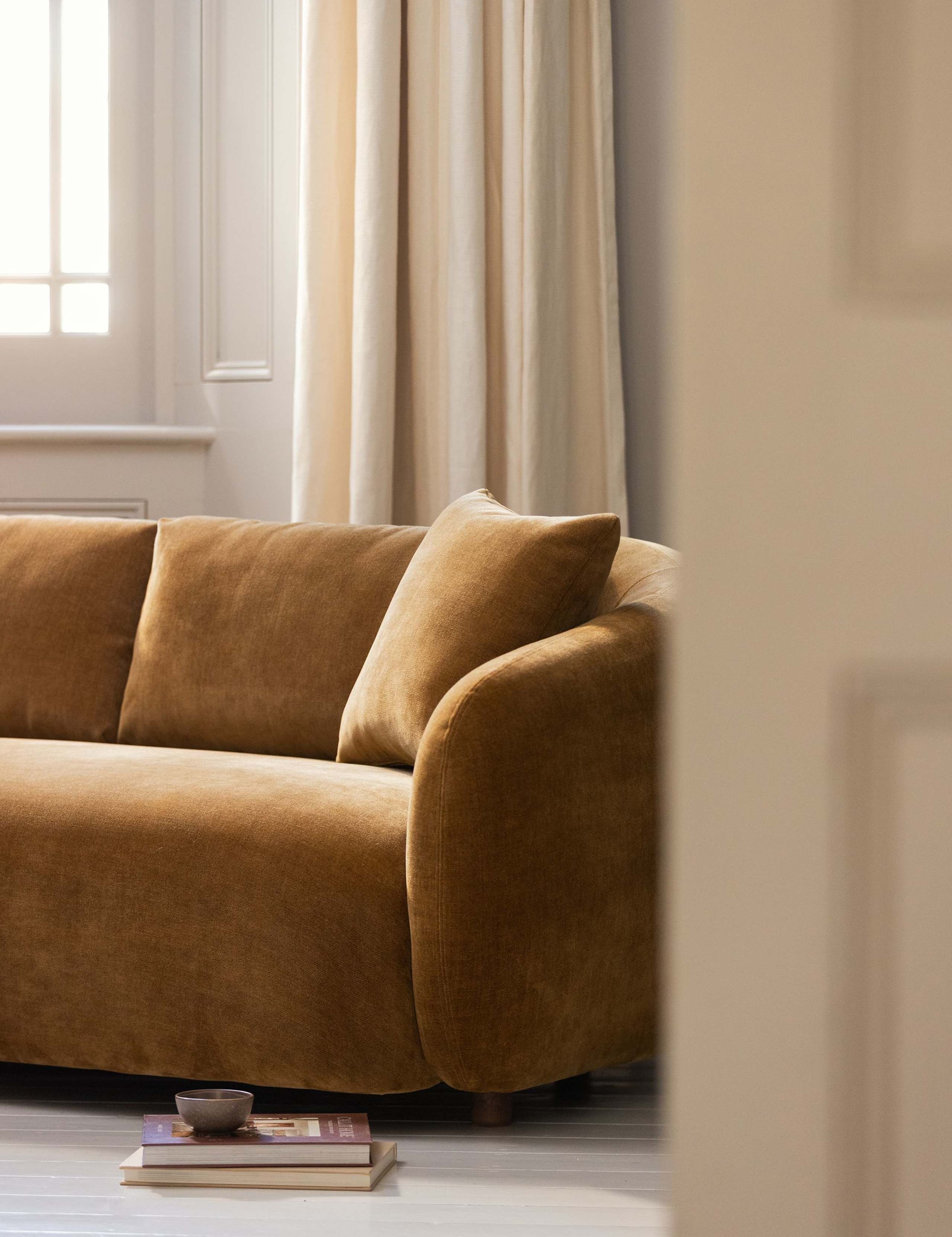 Cocoon Chenille 2 Seater Curved Sofa 3 of 8