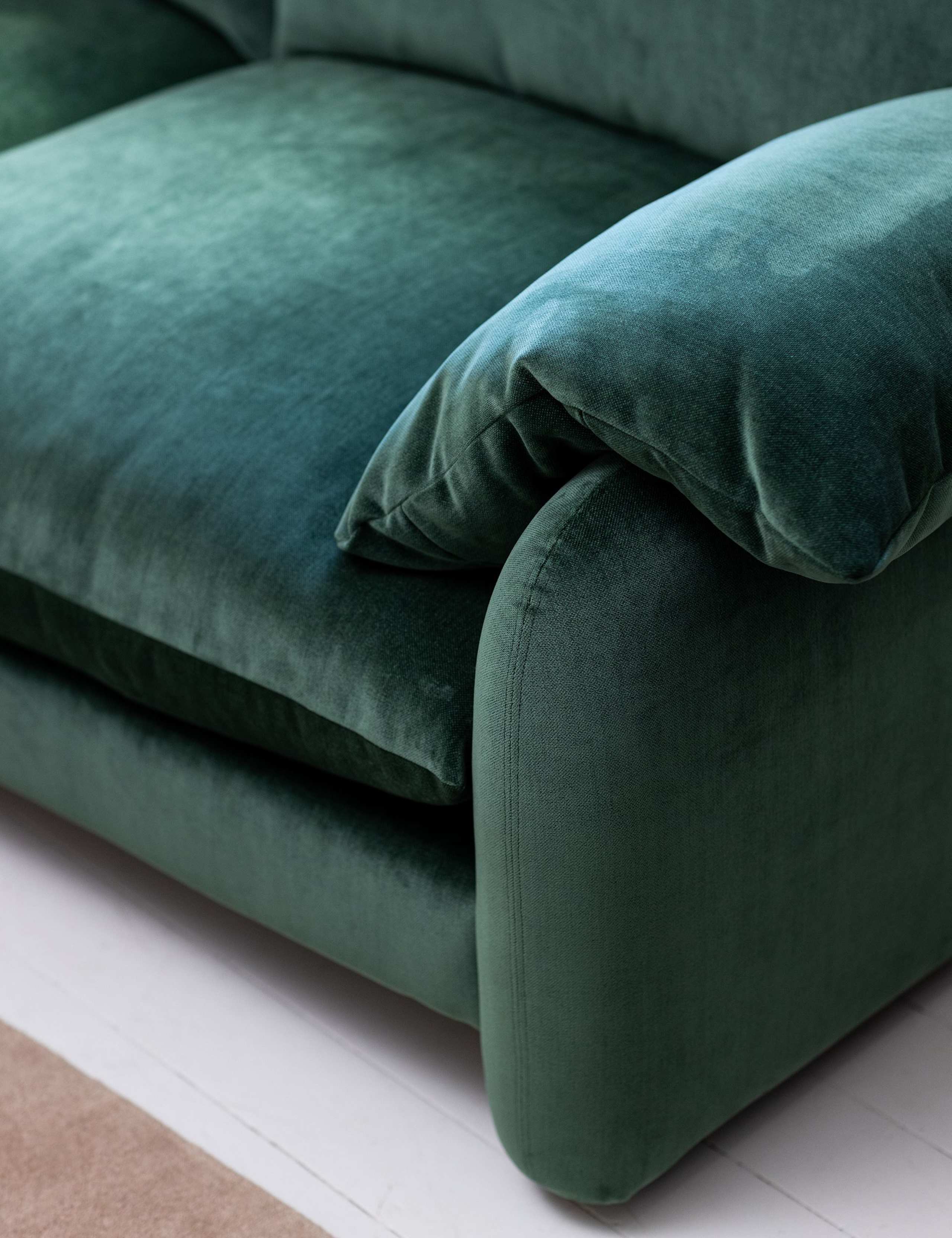 Orson Chenille Grand 4 Seater Sofa 4 of 9