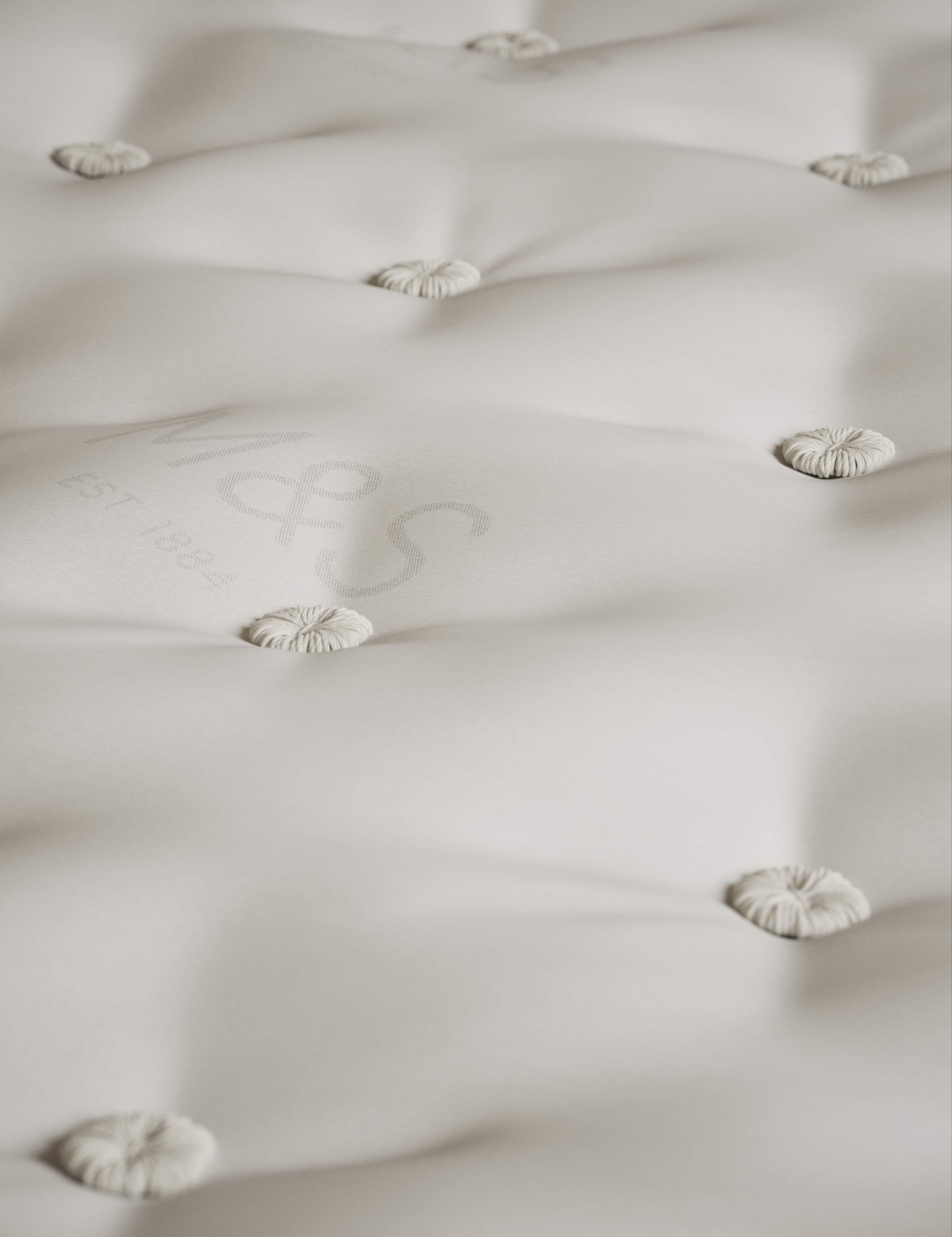1500 British Wool Pocket Spring Extra Firm Mattress 4 of 4