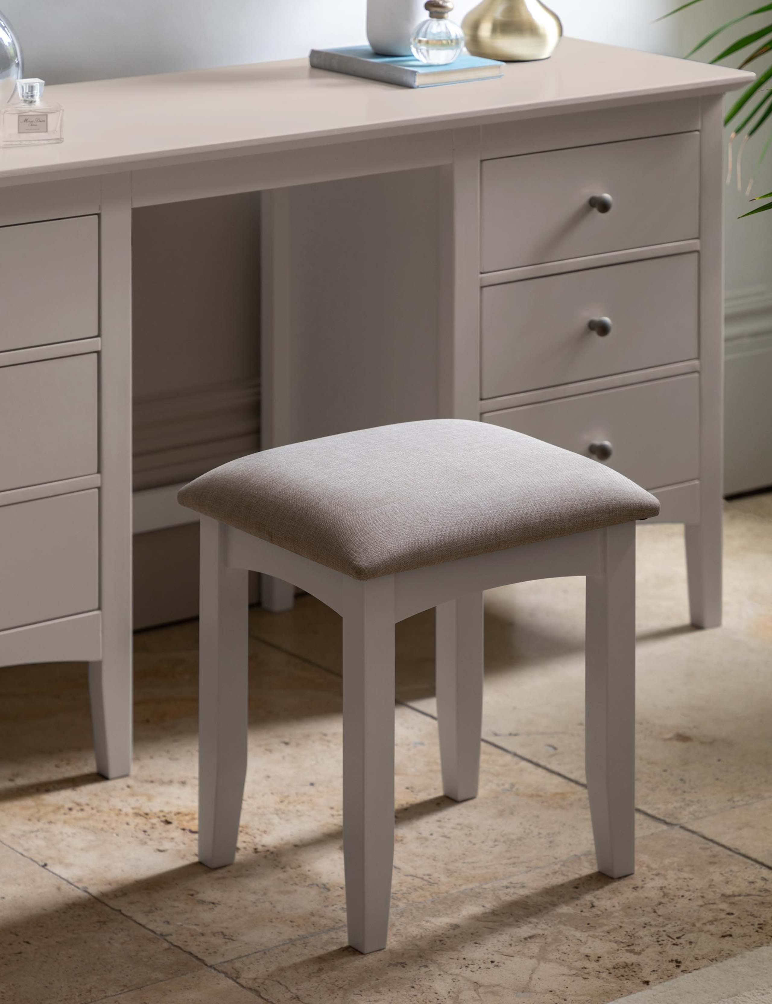 Hastings Dressing Table & Stool 3 of 14