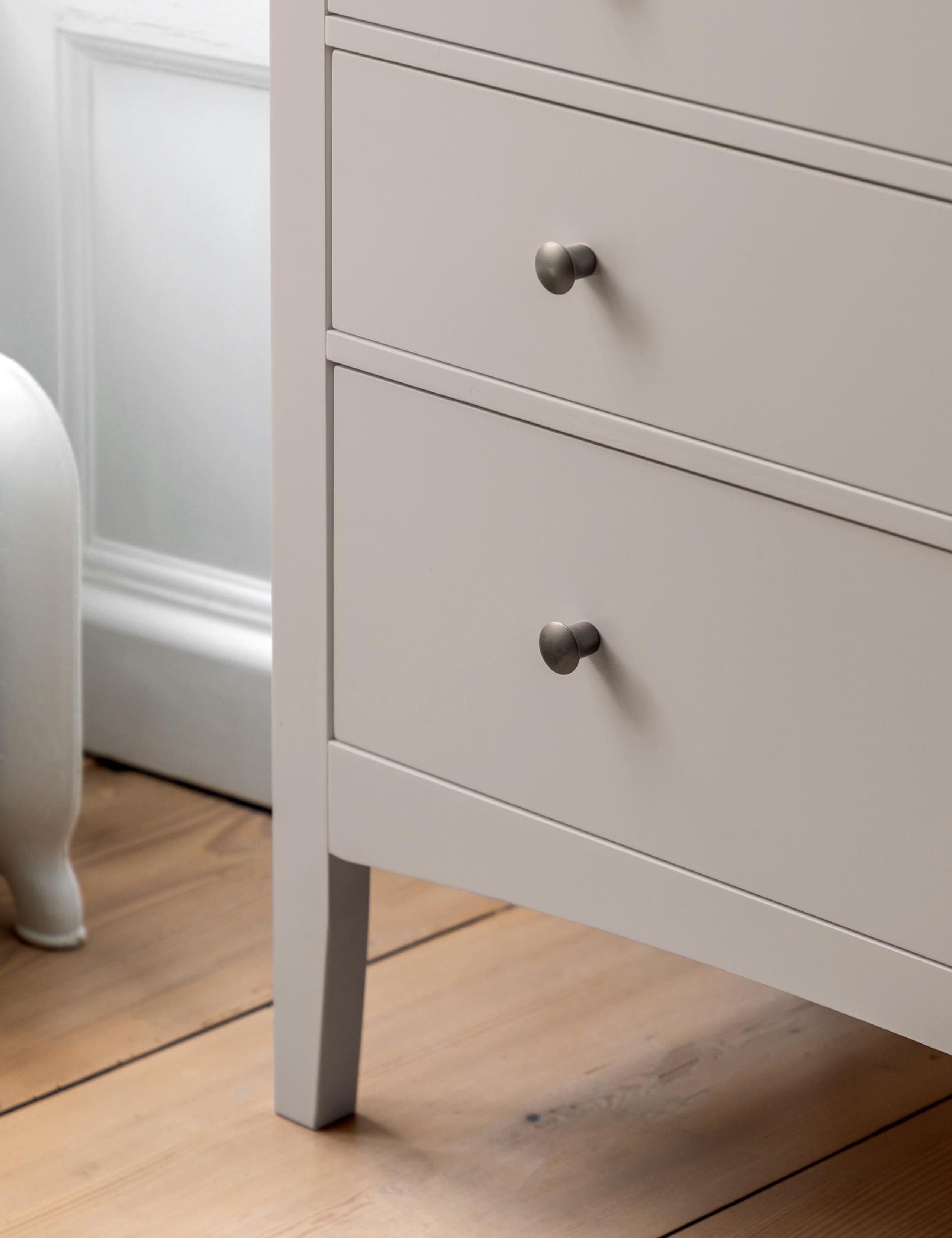 Hastings Grey 3 Drawer Chest 9 of 12