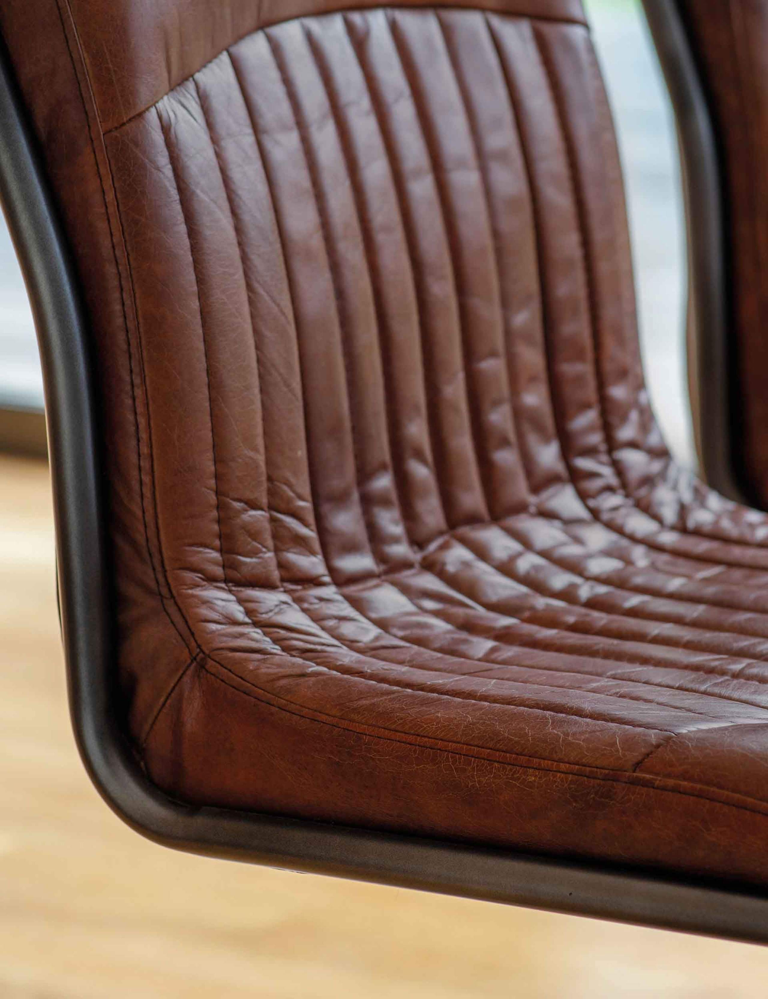 Capri Leather Chair 3 of 5