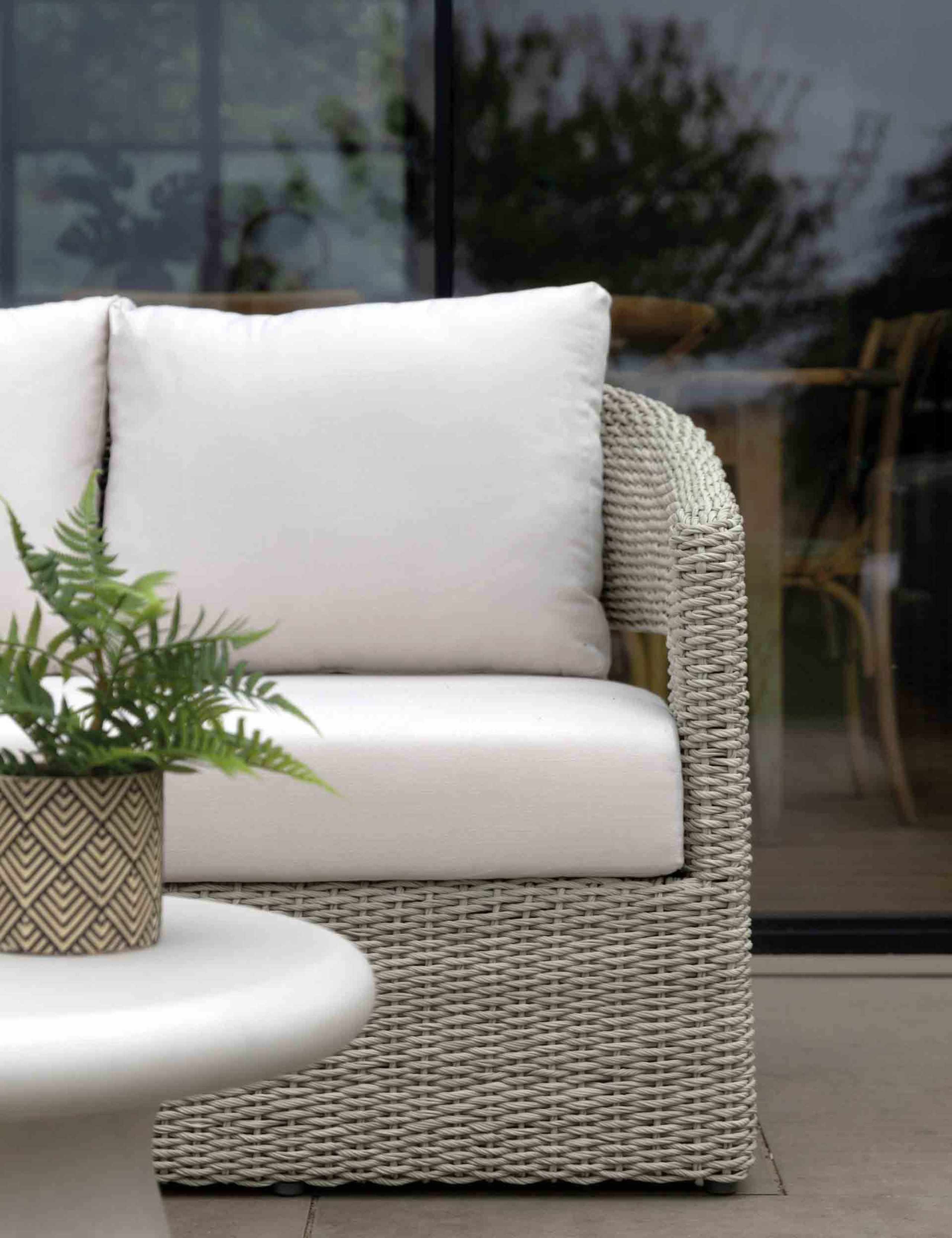 Hvar 3 Seater Sofa 3 of 12