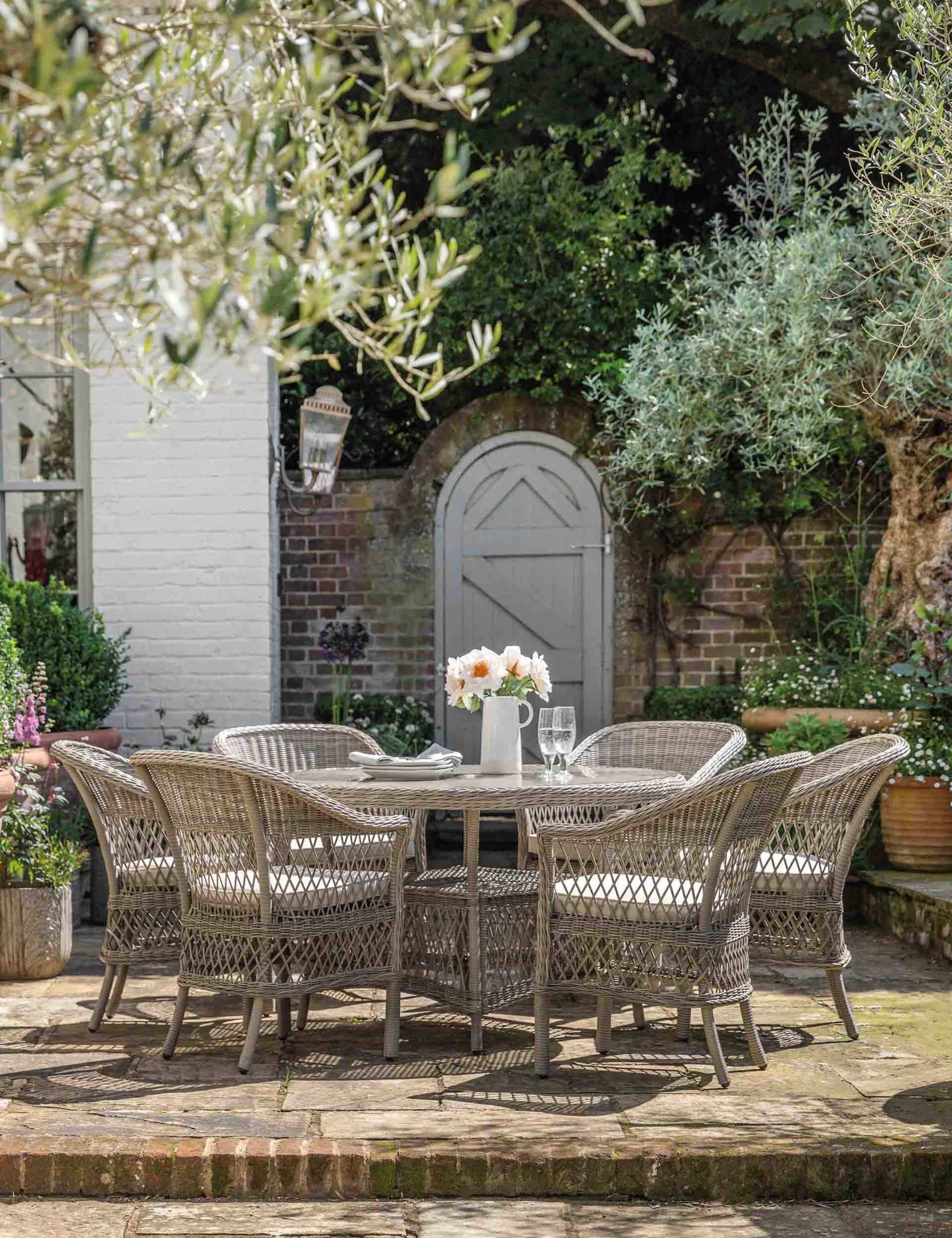 Menton 6 Seater Round Garden Table and Chairs 1 of 8