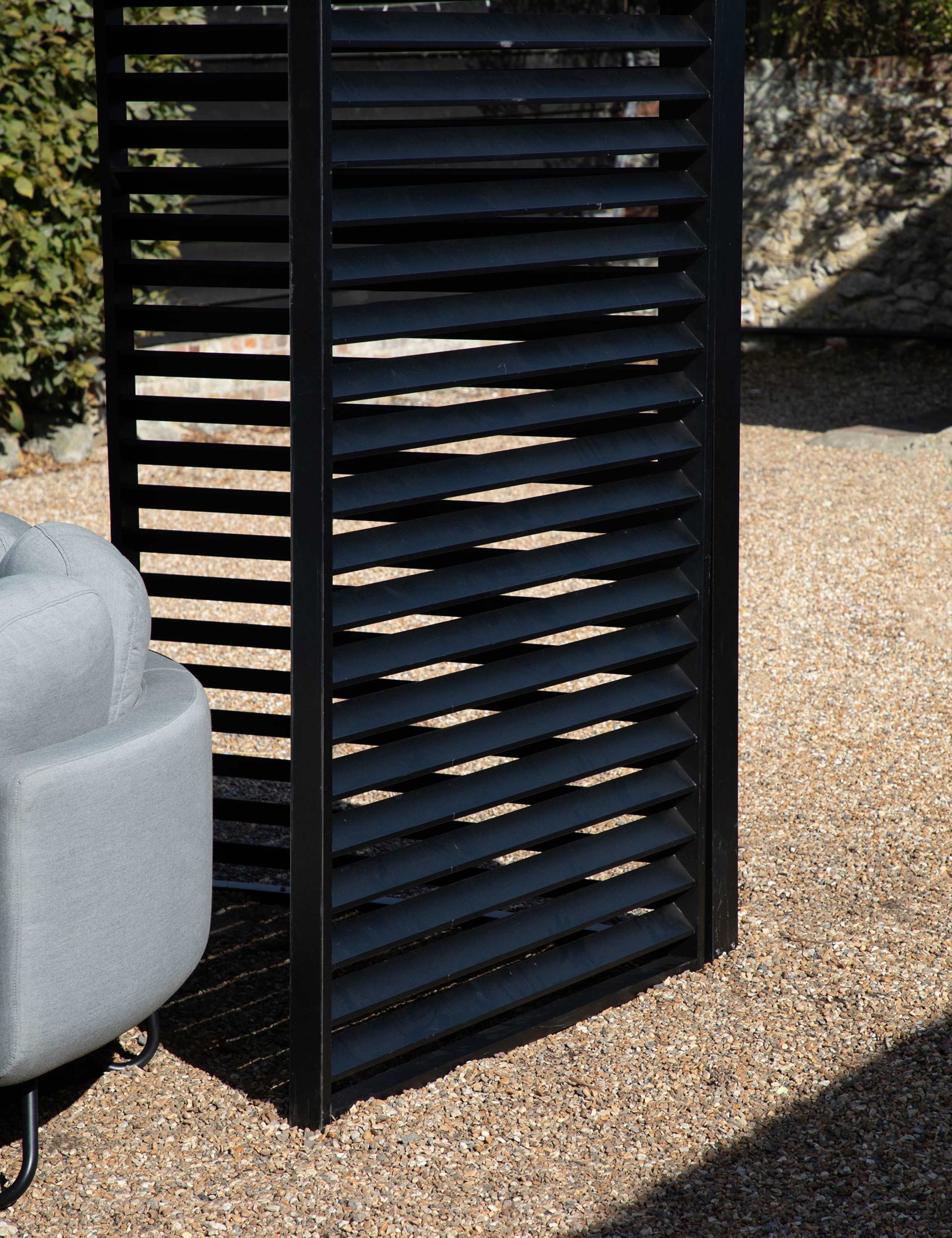 Messina Pergola Louvre Screen 4 of 5