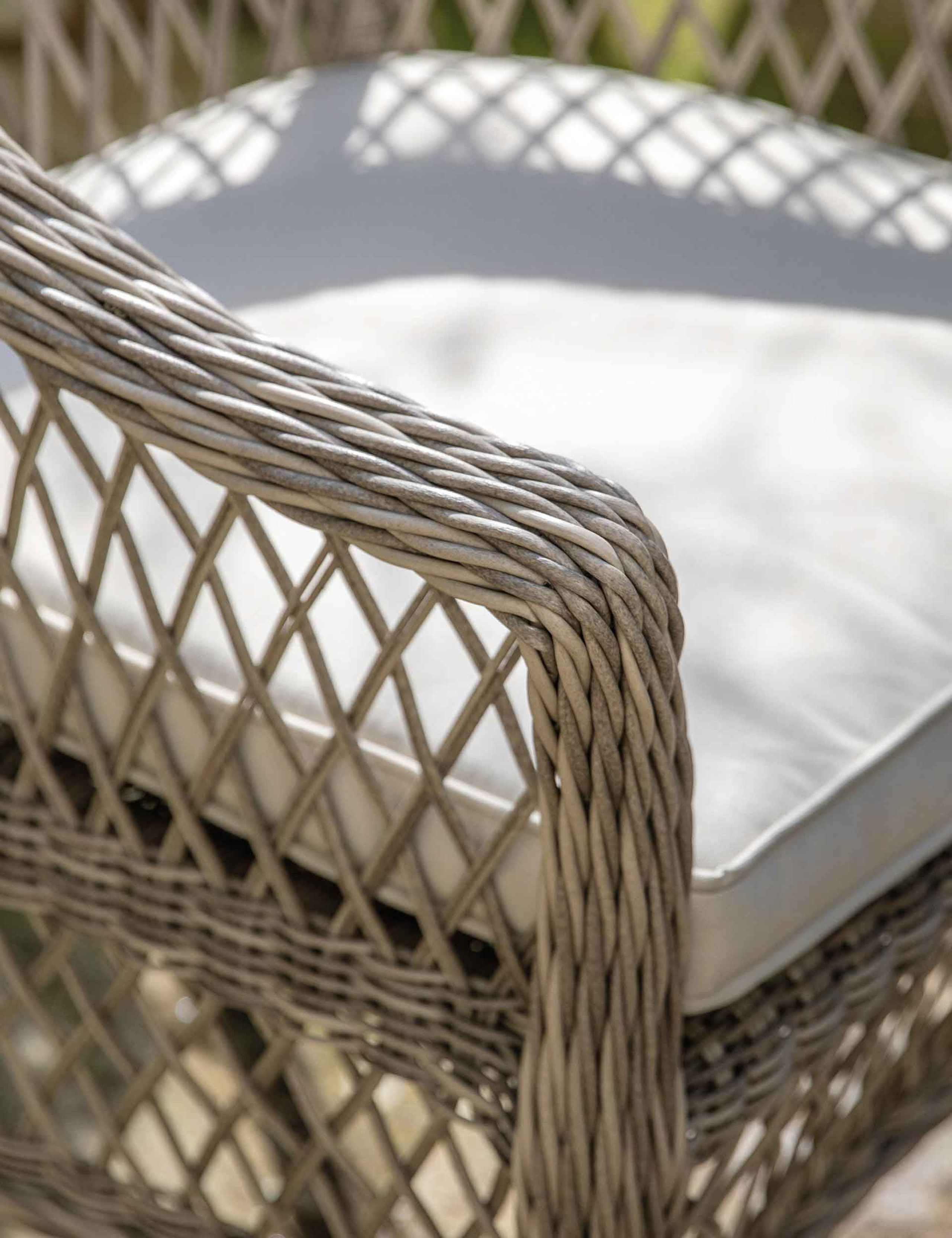 Menton 4 Seater Round Garden Table and Chairs 4 of 8