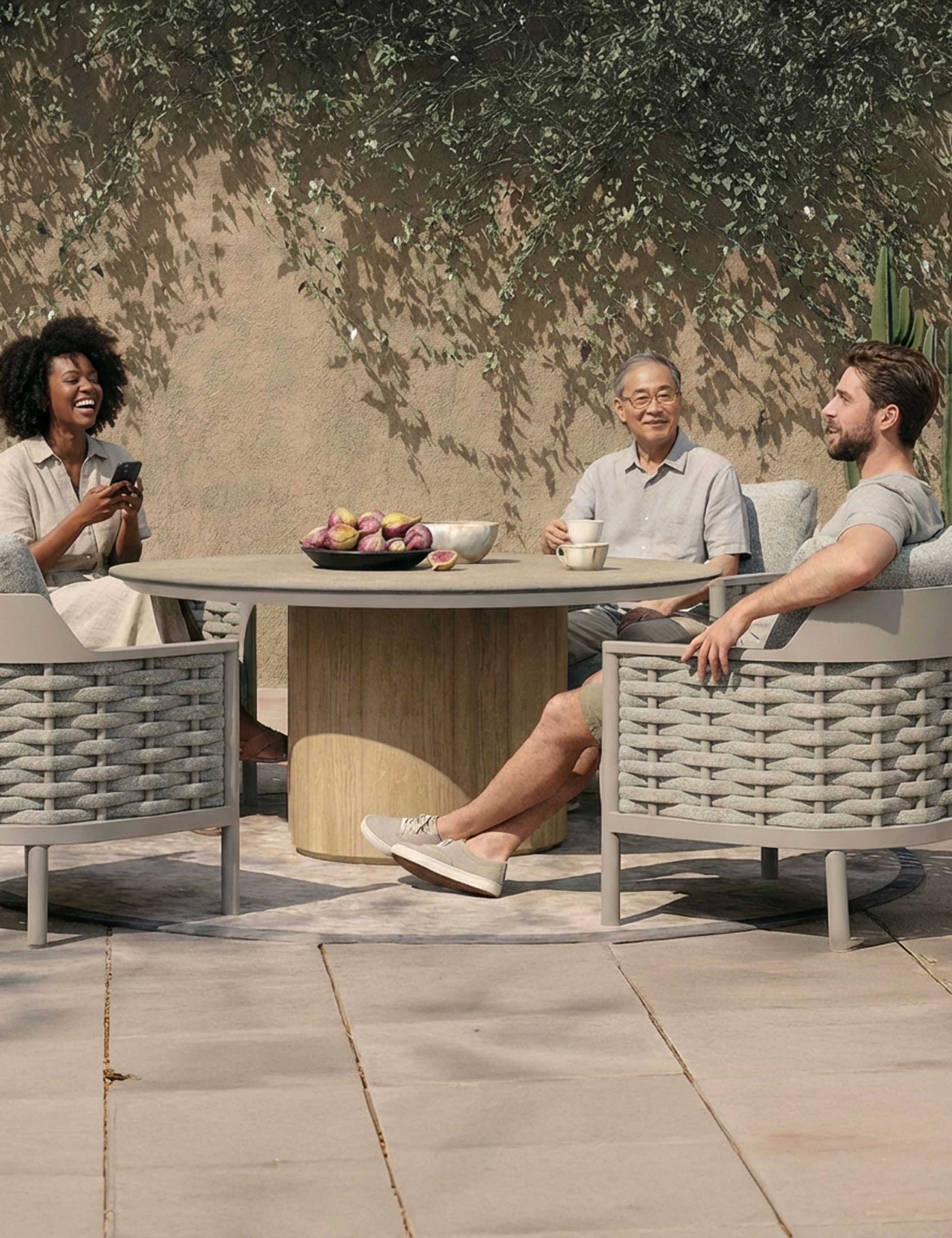 Olma Round Table and 4 Armchairs Dining Set 3 of 5