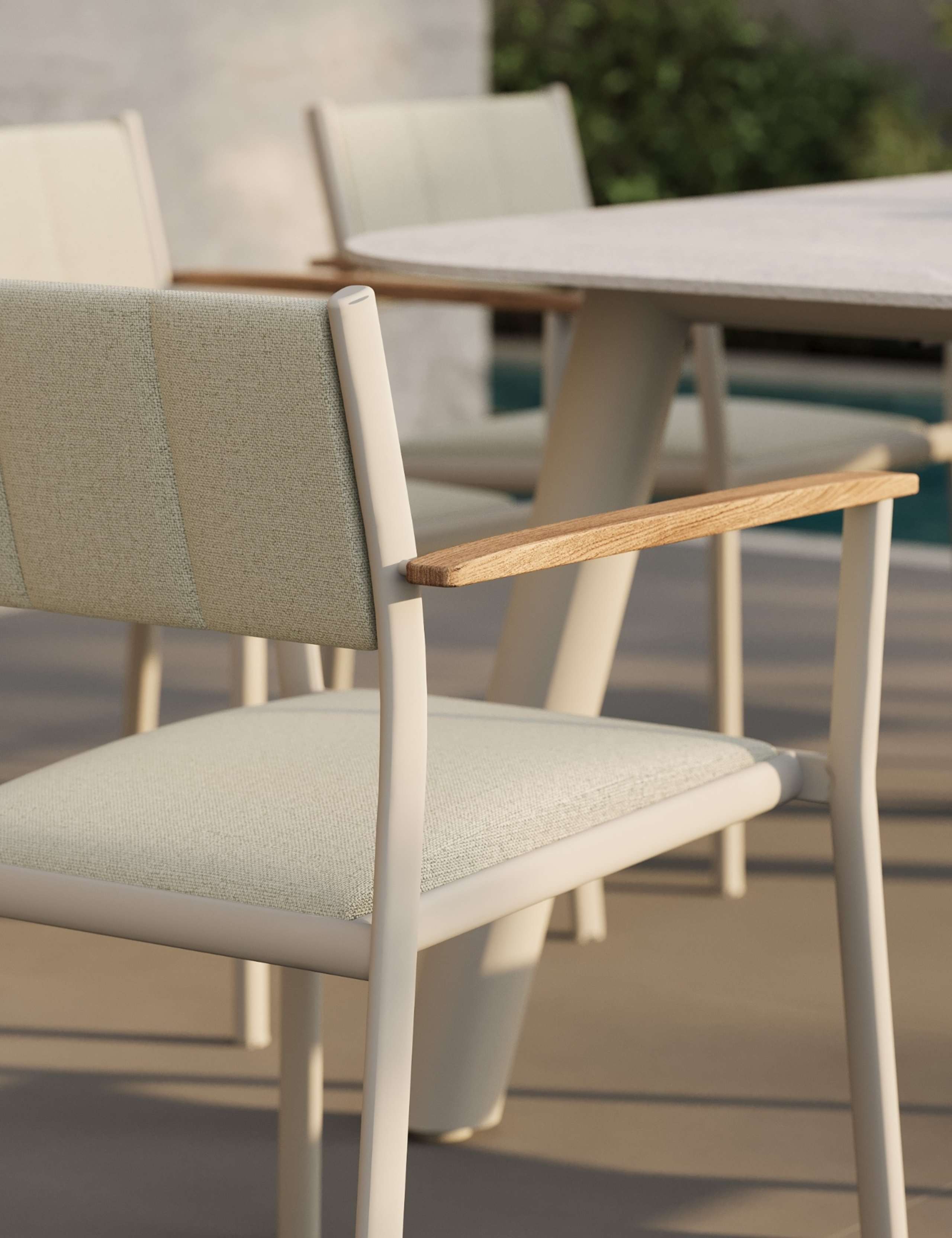 6 Seater Dining Table and Chairs 5 of 9