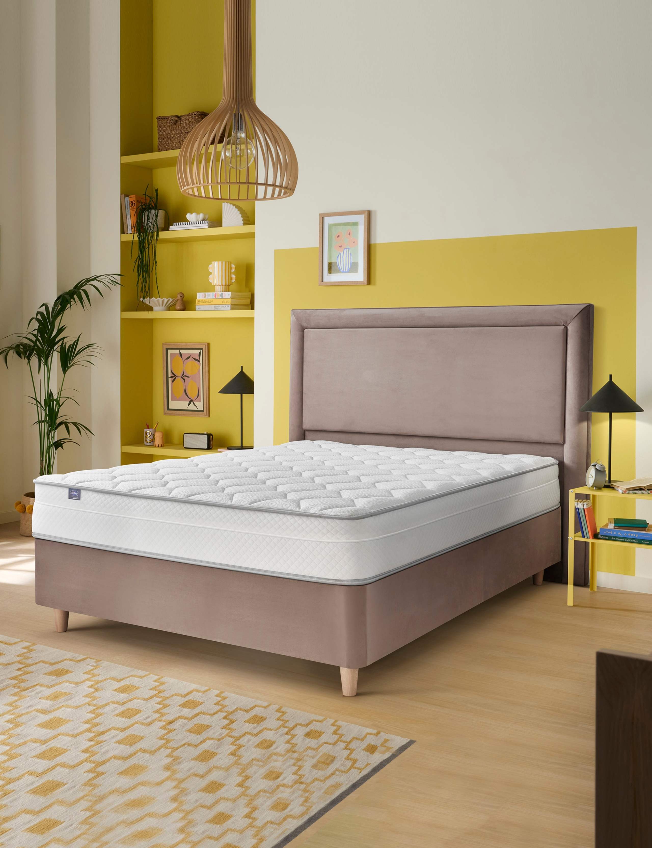 1400 Pocket Sprung Memory Foam Mattress 1 of 2