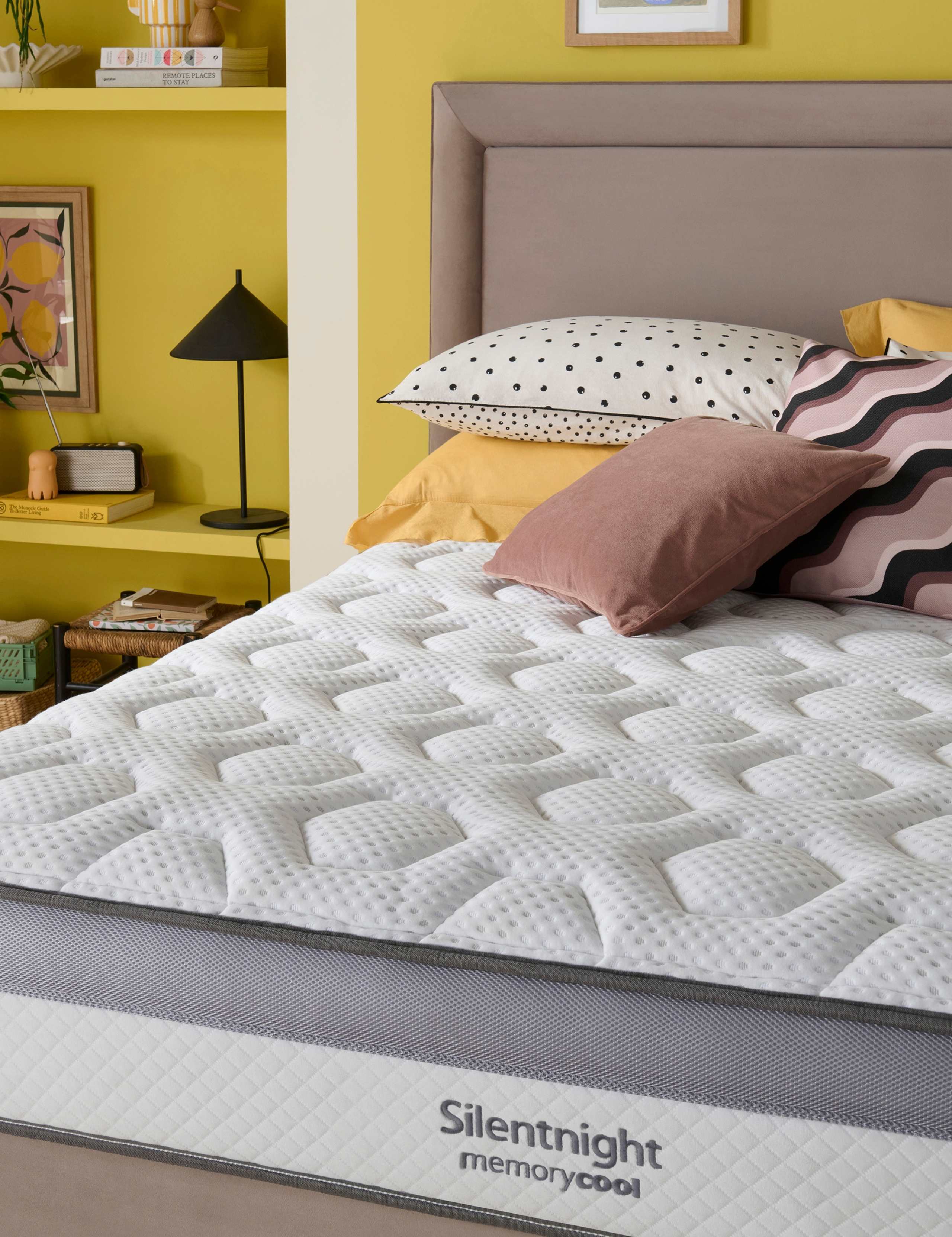MemoryCool® 1000 Pocket Sprung Mattress 3 of 5